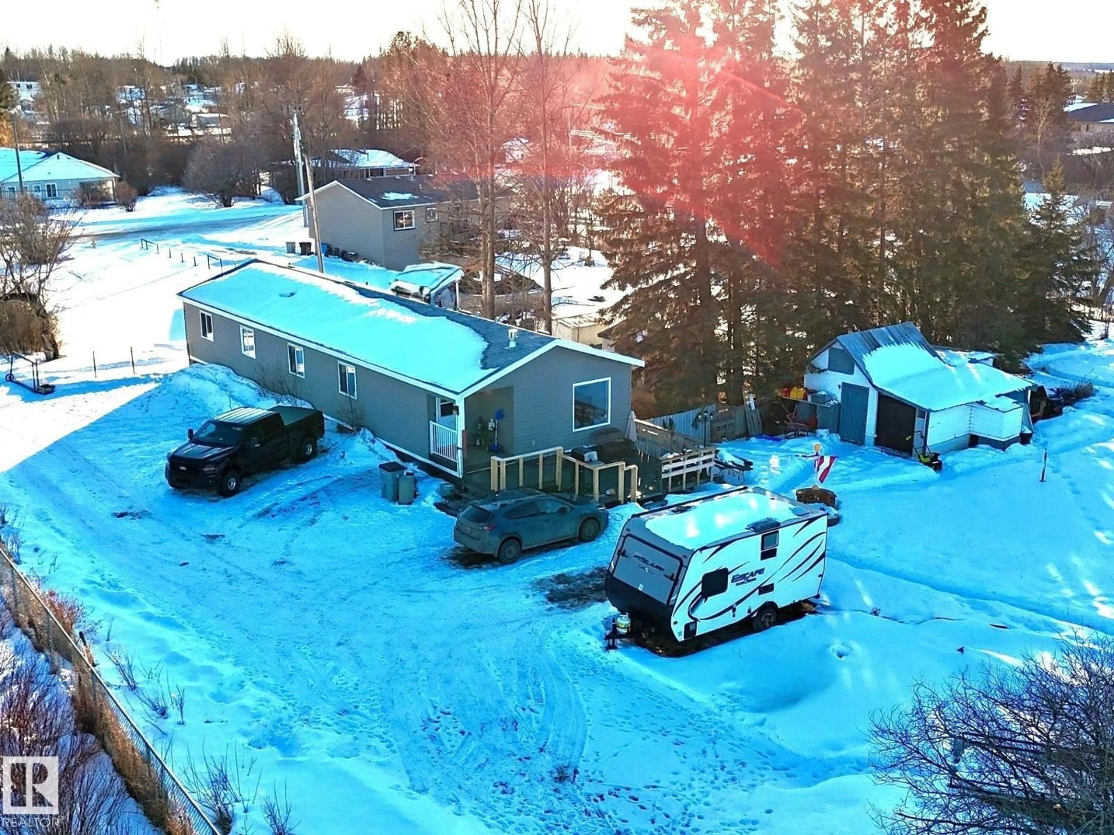A pic from outside/outdoor area/front of a property/back of a property/a pic from drone, unknown for 4732 54 AV, Wildwood Alberta T0E2M0