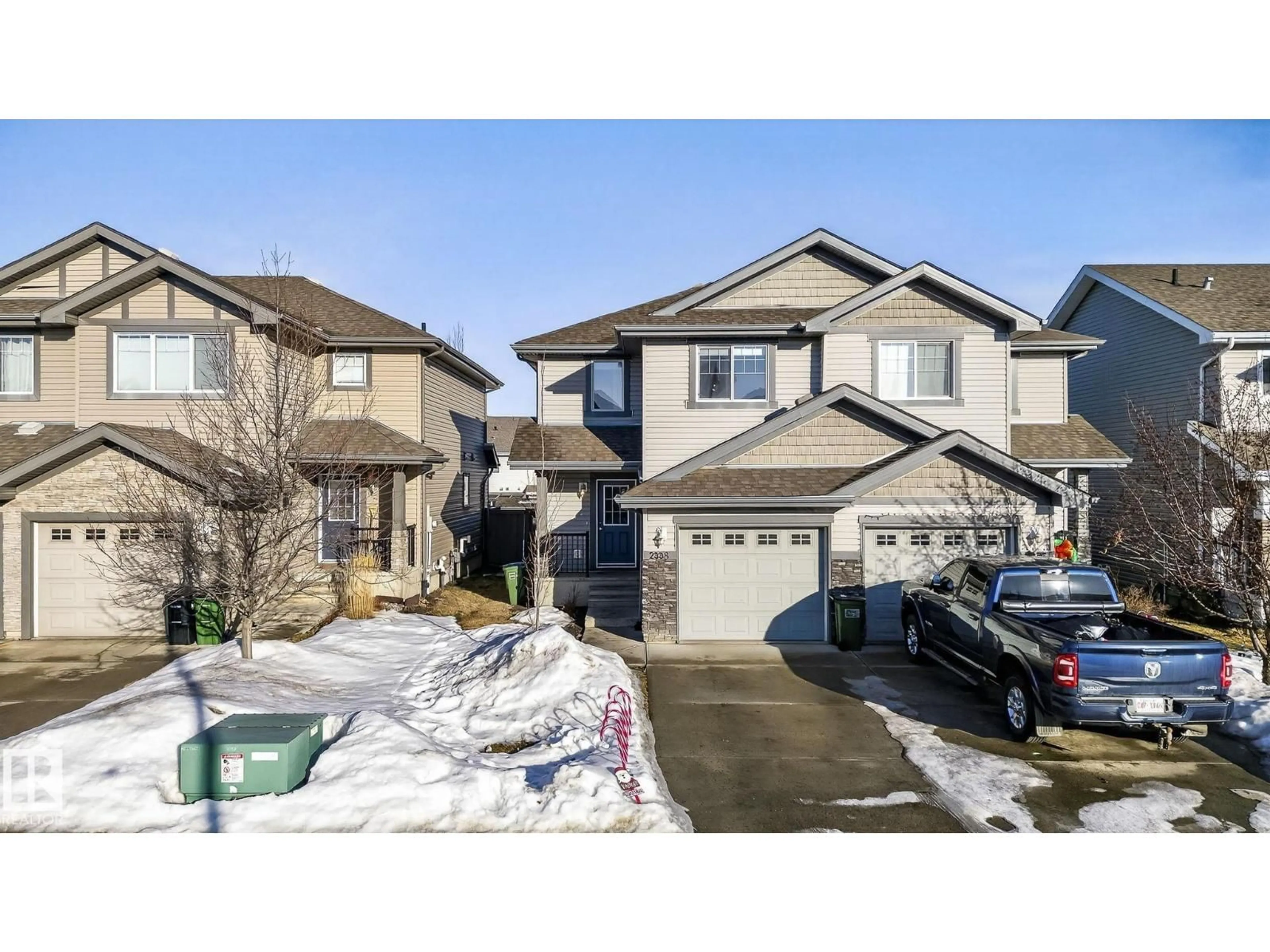 A pic from outside/outdoor area/front of a property/back of a property/a pic from drone, street for 2338 CASSELMAN CR, Edmonton Alberta T6W0W1