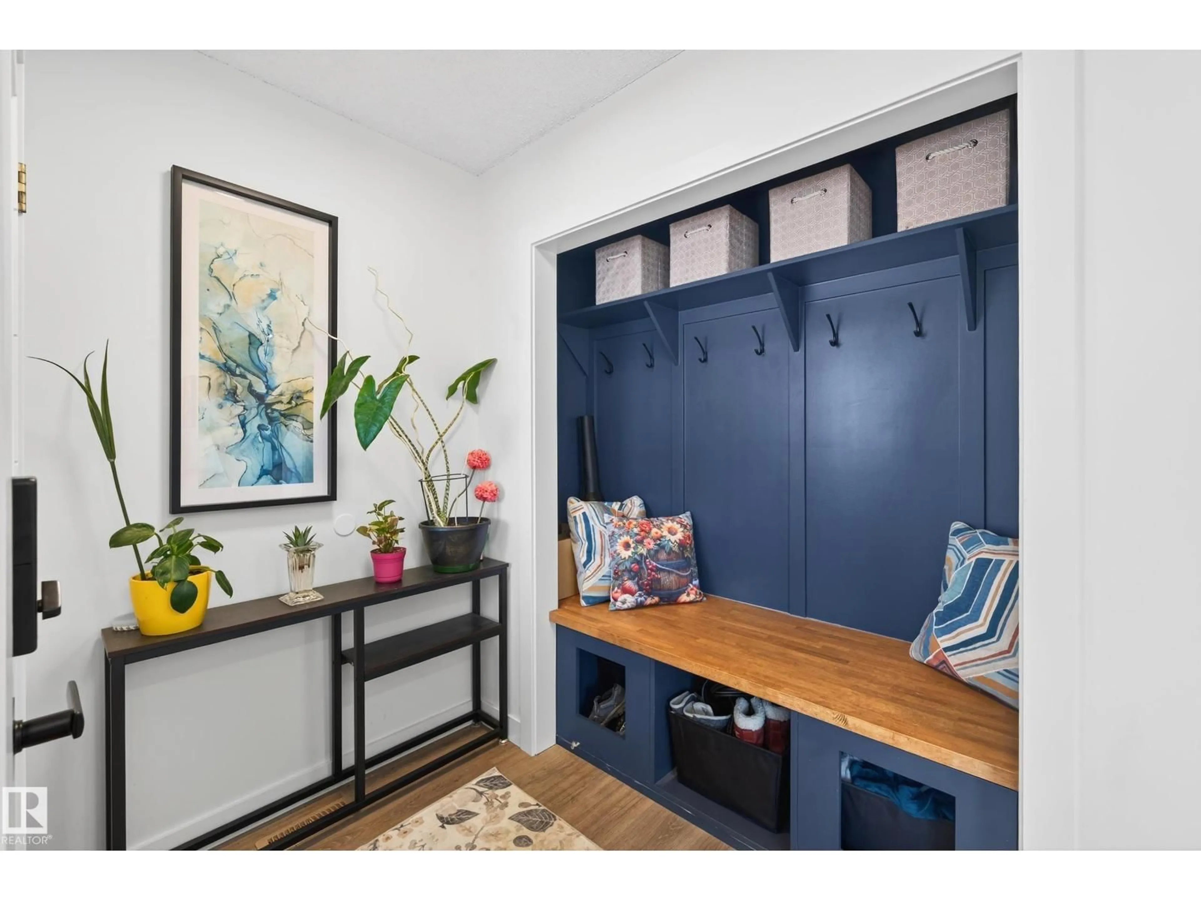 Indoor entryway for 19 CRAIGEN CO, Leduc Alberta T9E8G1