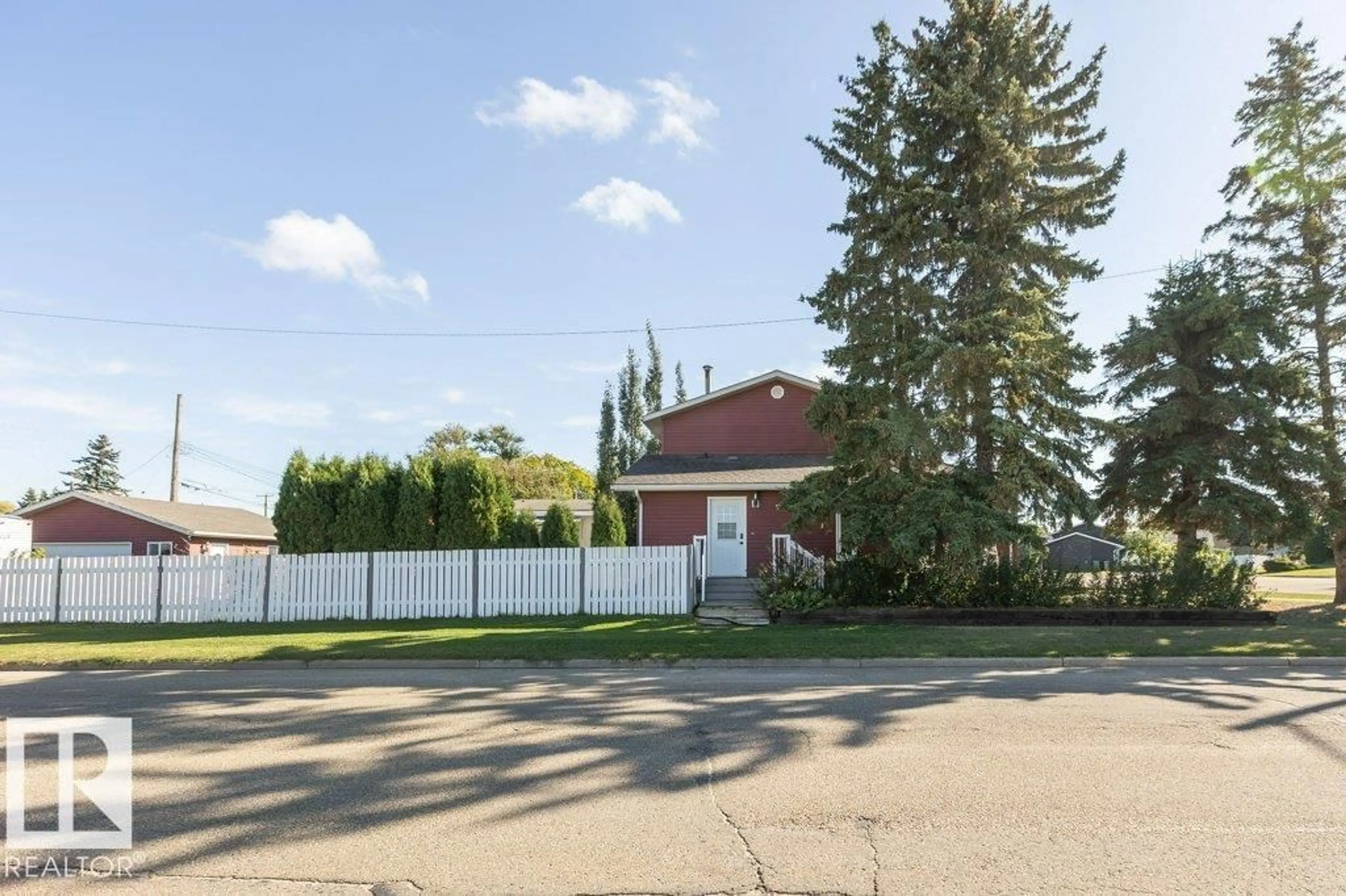 A pic from outside/outdoor area/front of a property/back of a property/a pic from drone, street for 9831 98 ST, Westlock Alberta T7P2A2