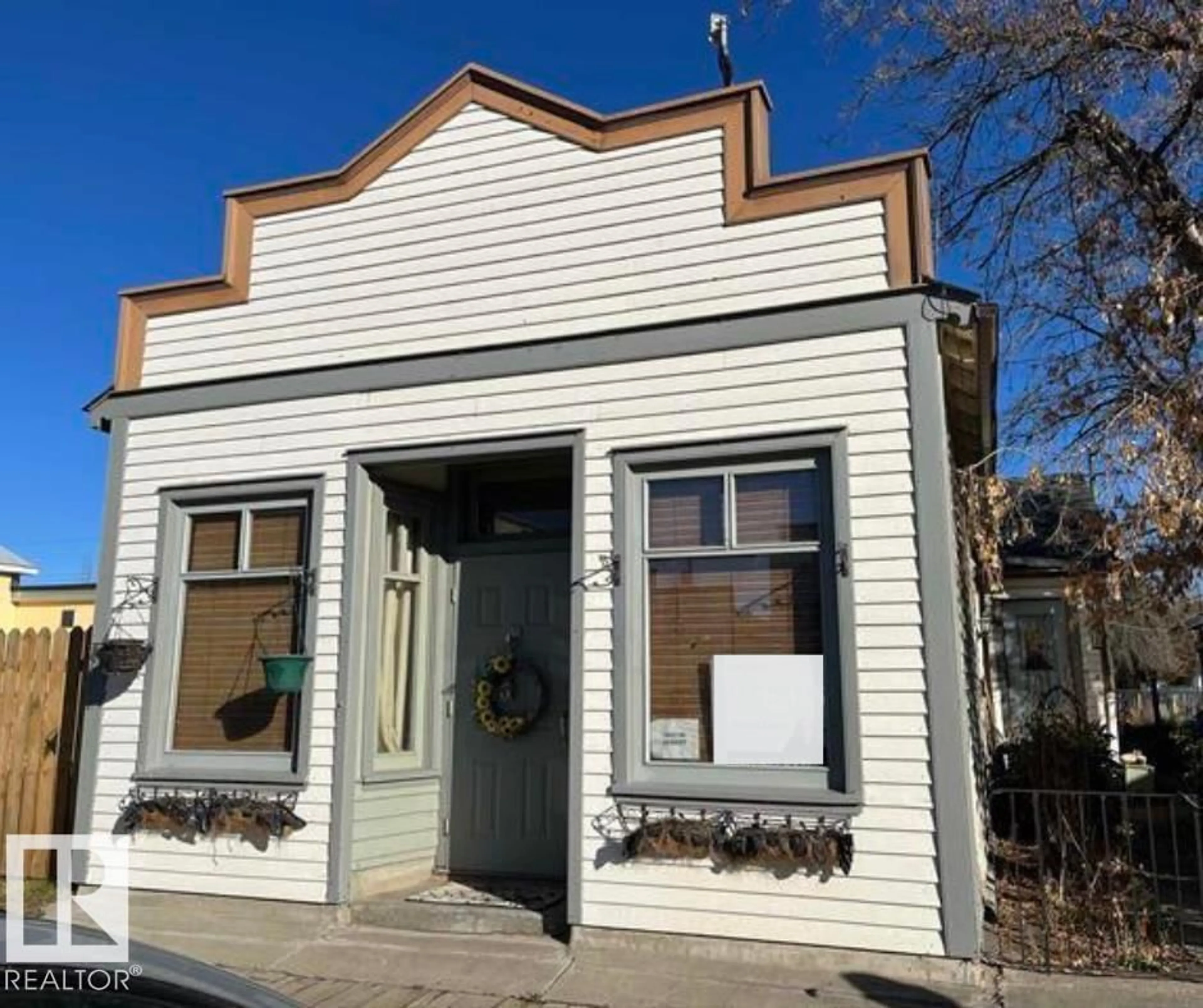 Home with vinyl exterior material, street for 5023 50 STREET, Vilna Alberta T0A3L0