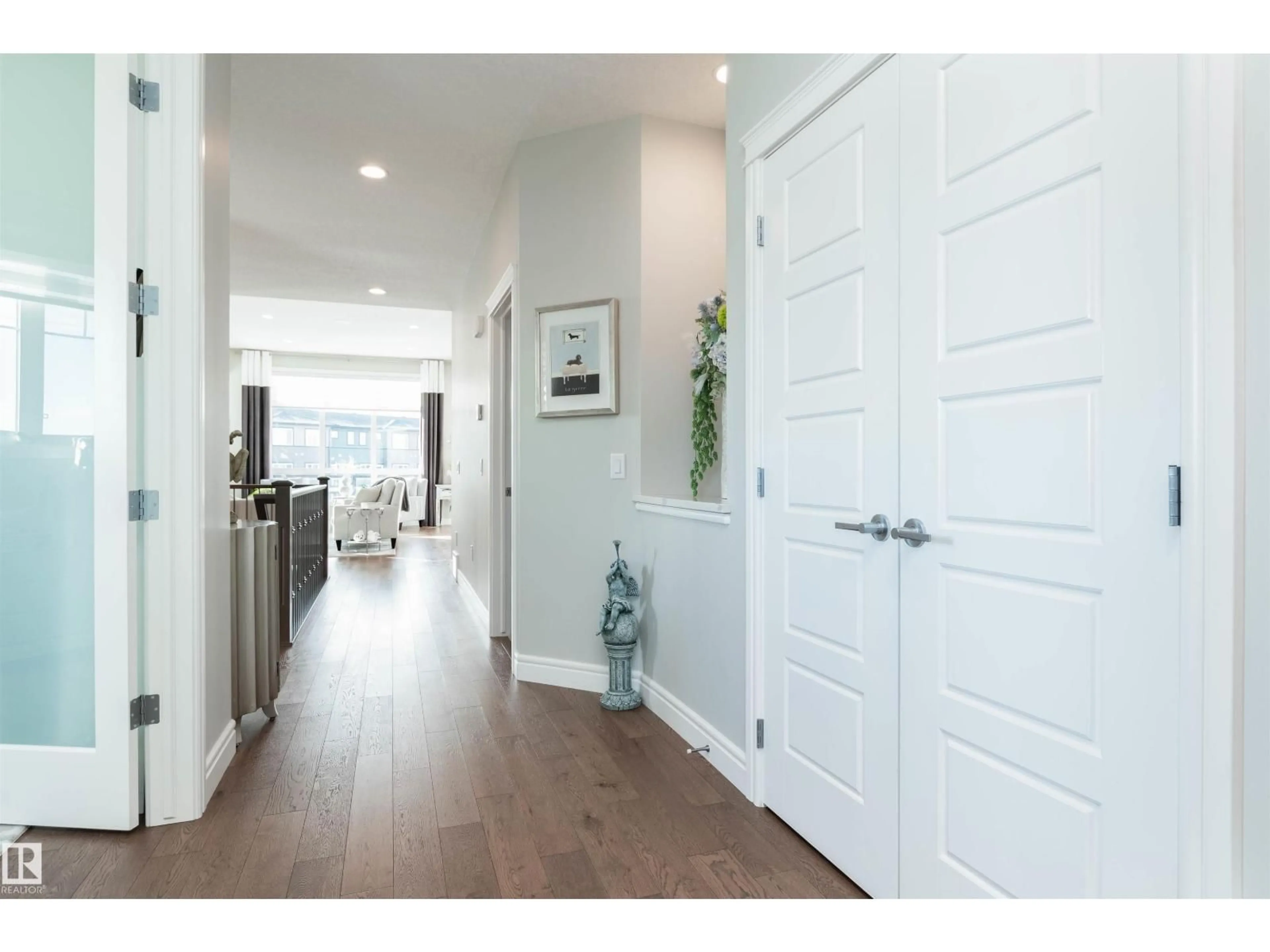 Indoor entryway for 8050 - 20 ORCHARDS GR, Edmonton Alberta T6X2N2