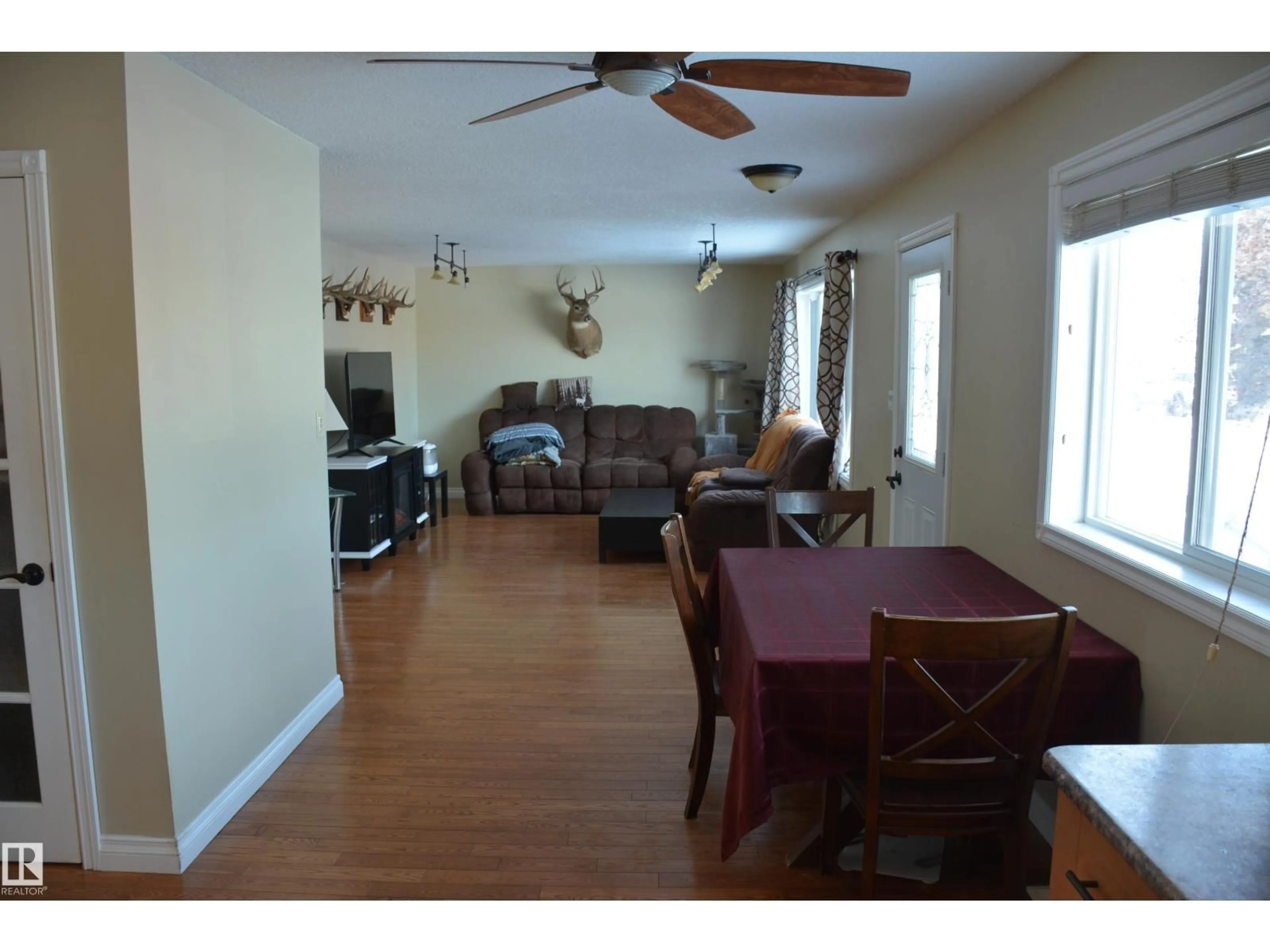 Unknown for 5509 56 ST, Barrhead Alberta T7N1C6