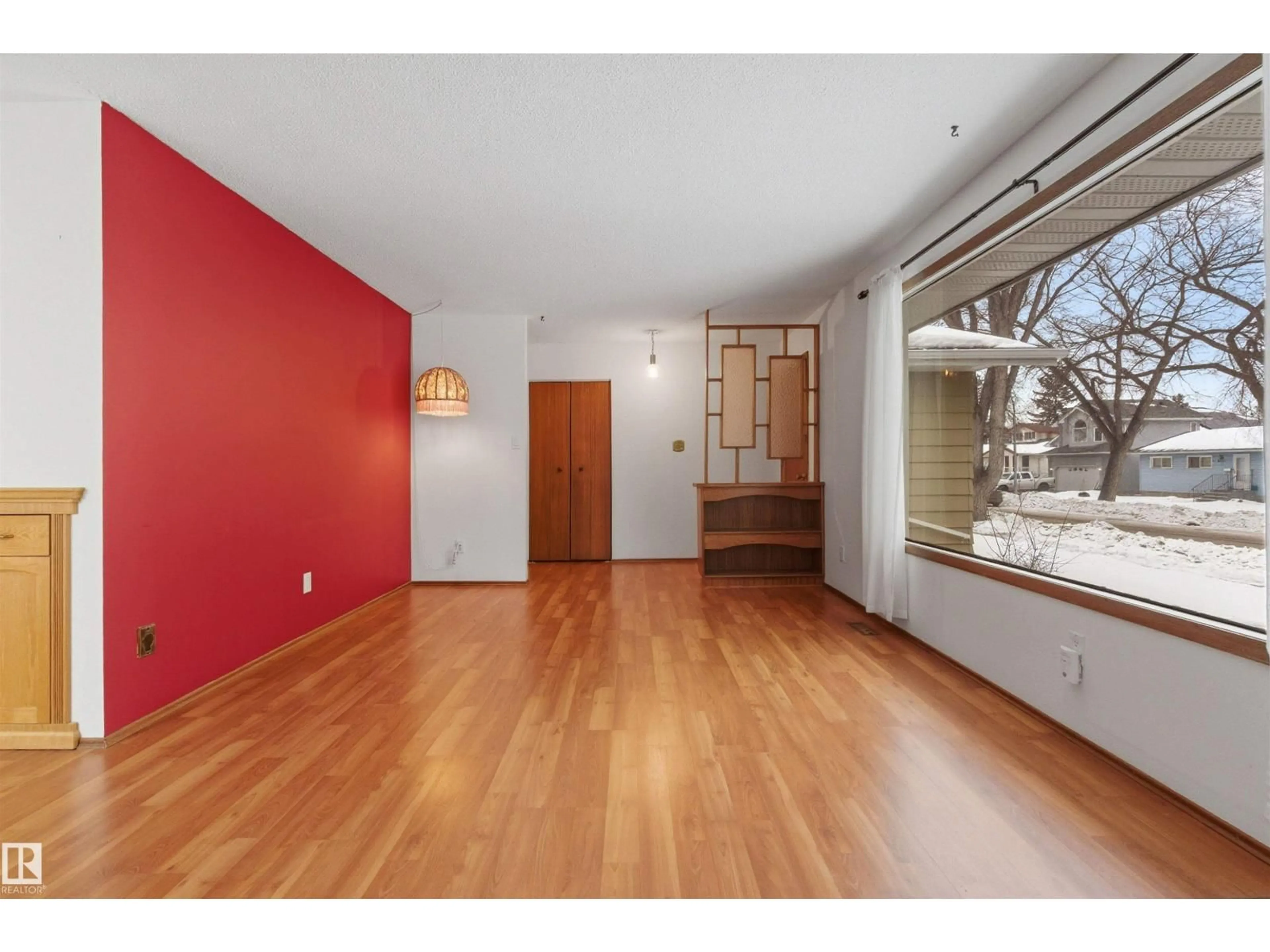 Unknown for NW - 9718 150 ST, Edmonton Alberta T5P1N4