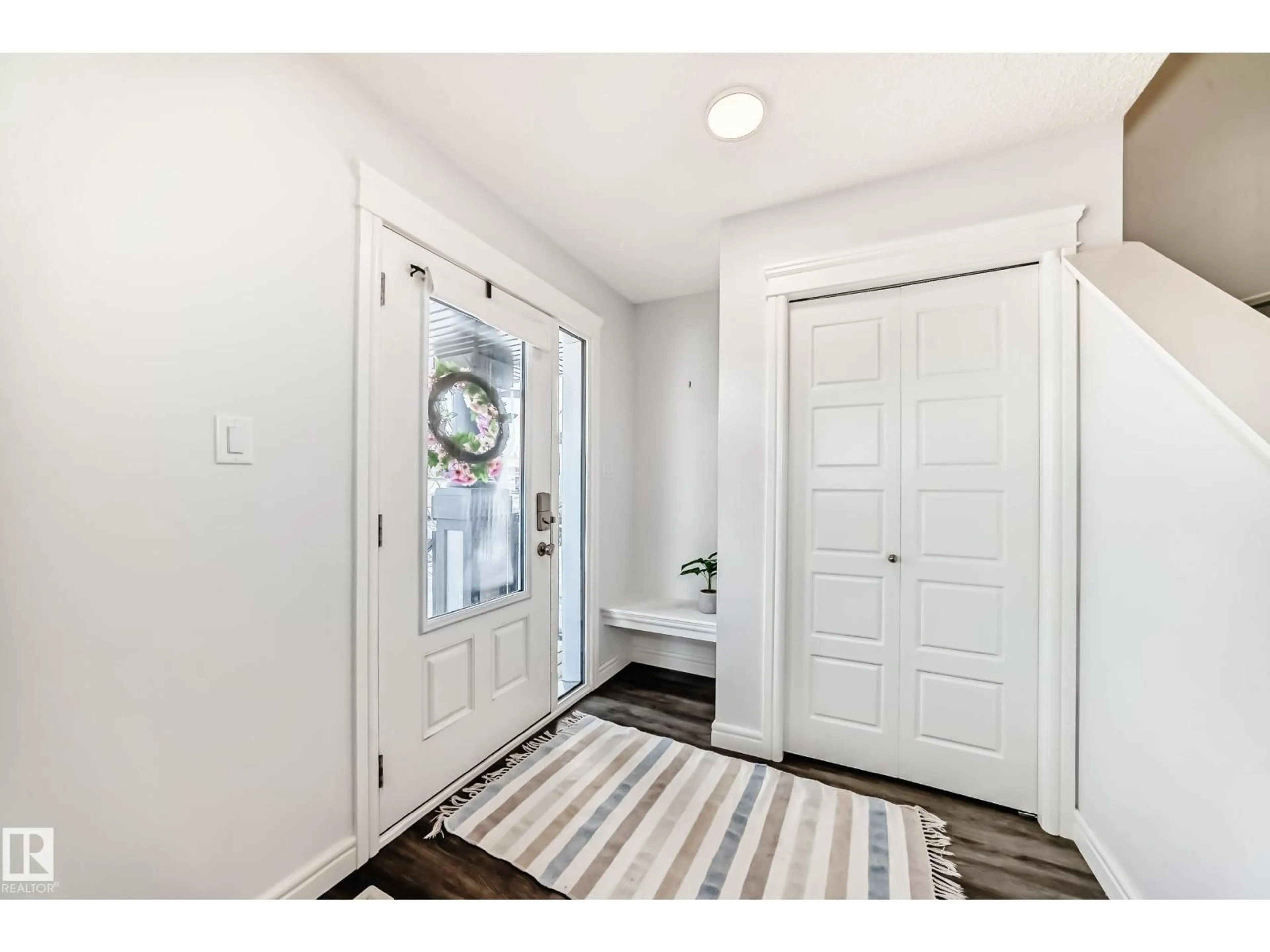 Indoor entryway for 69 COPPERHAVEN DR, Spruce Grove Alberta T7X0Y8