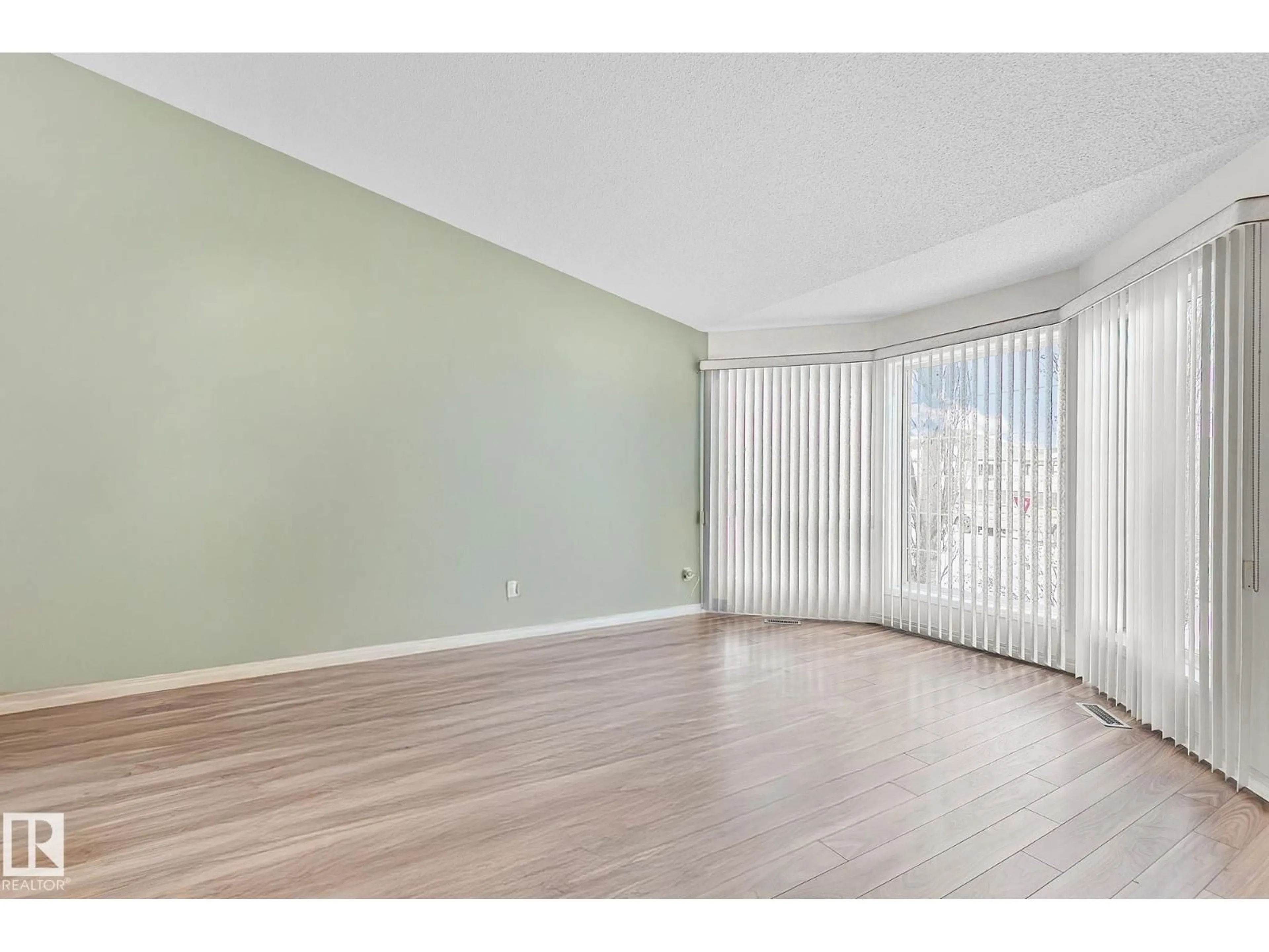 A pic of a room for 2 CREEKSIDE WY, Spruce Grove Alberta T7X3Y7