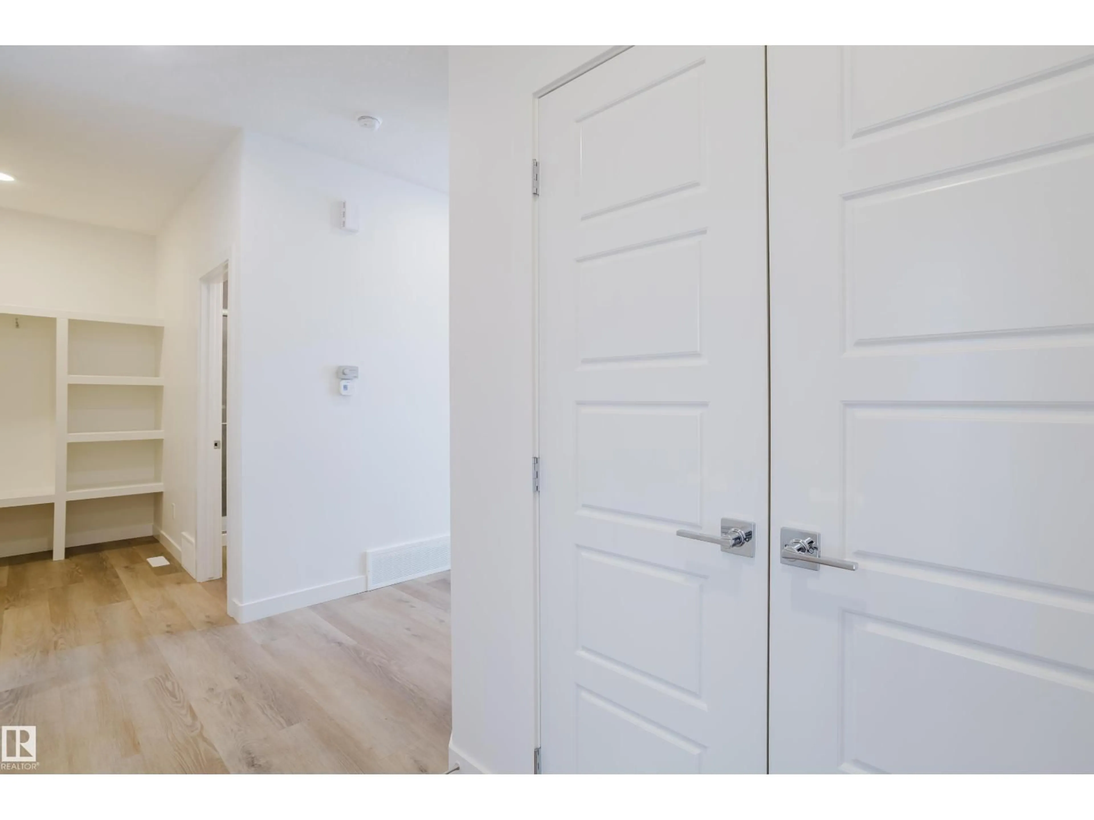 Indoor entryway for 134 MITCHELL BN, Leduc Alberta T9E1T5