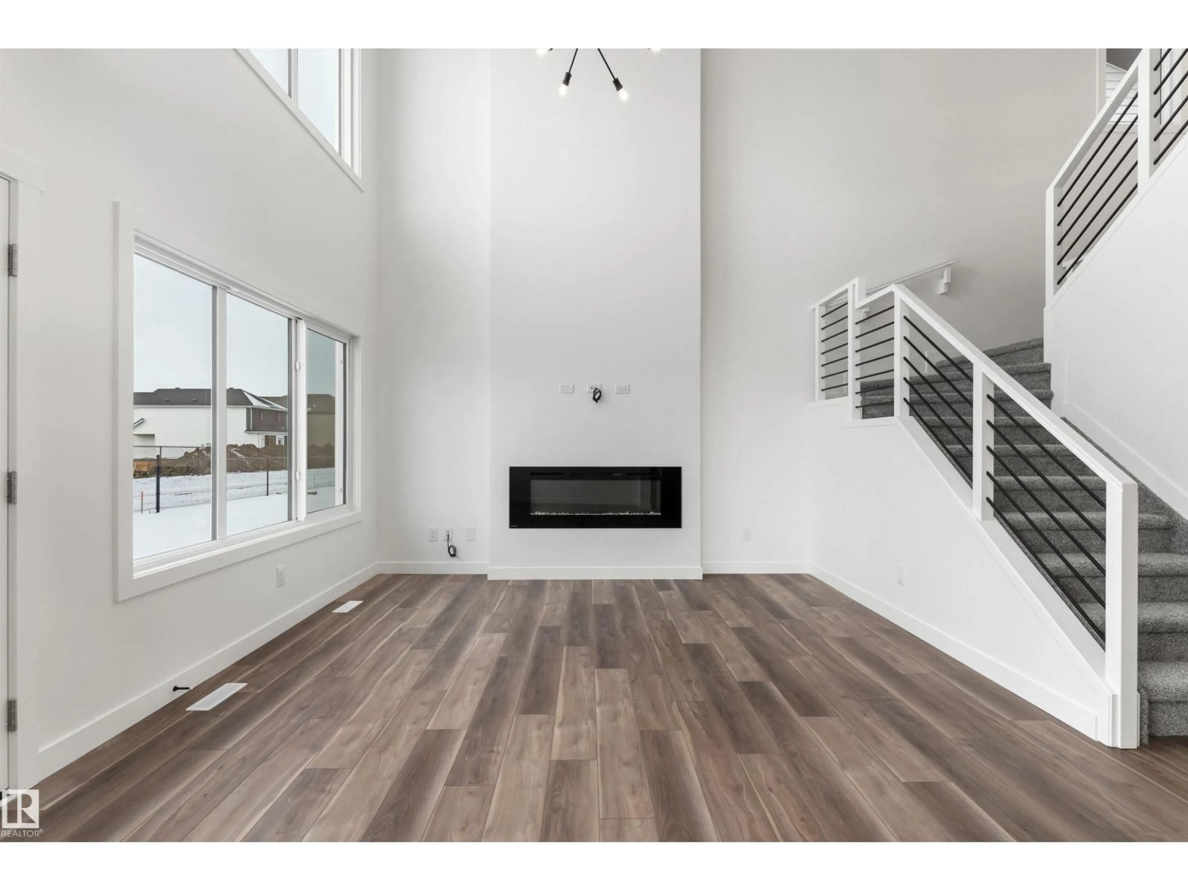 Unknown for 931 18 AV, Edmonton Alberta T6T2X3