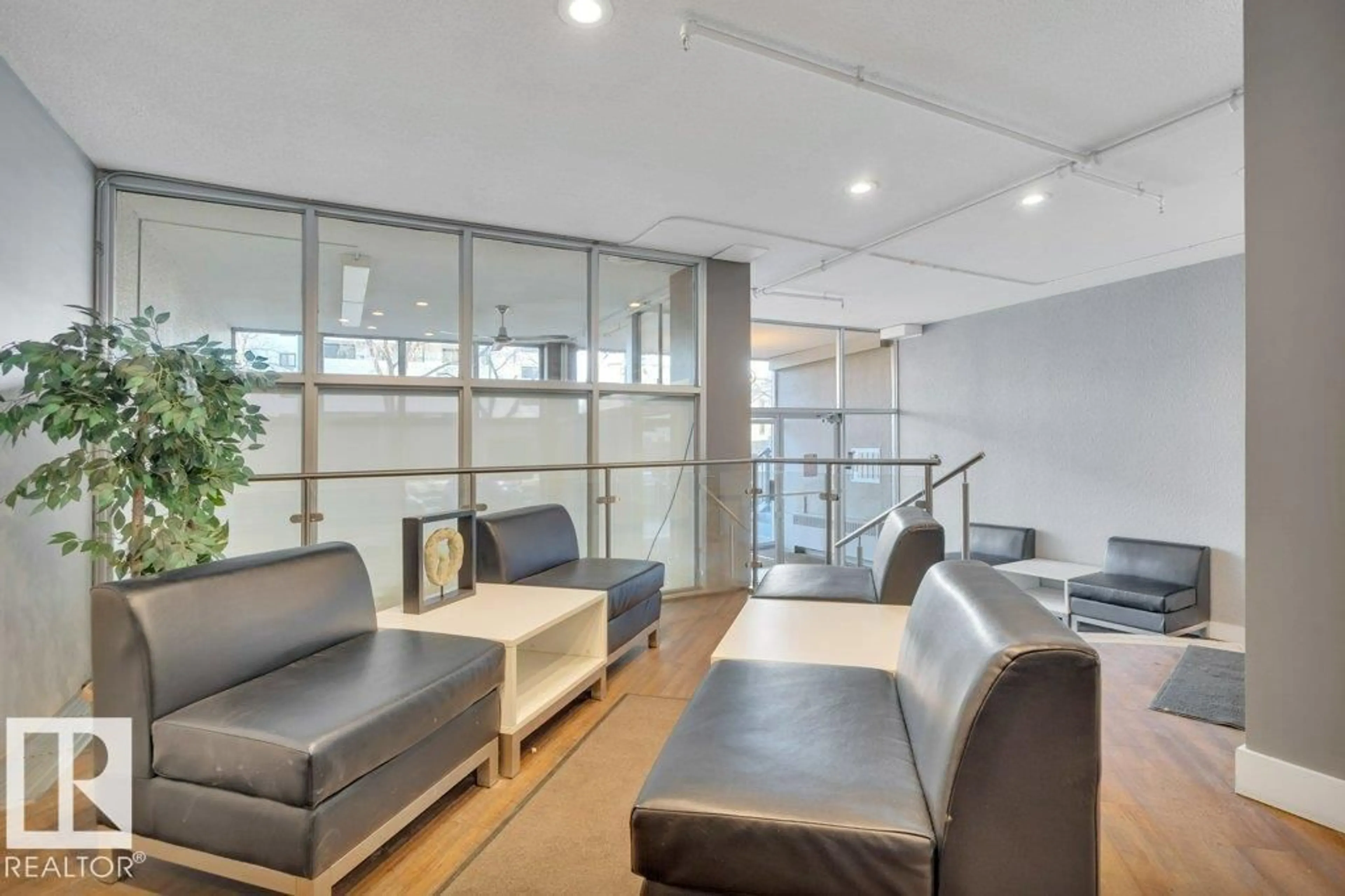 Lobby for 808 - 10160 116 ST NW, Edmonton Alberta T5K1V9