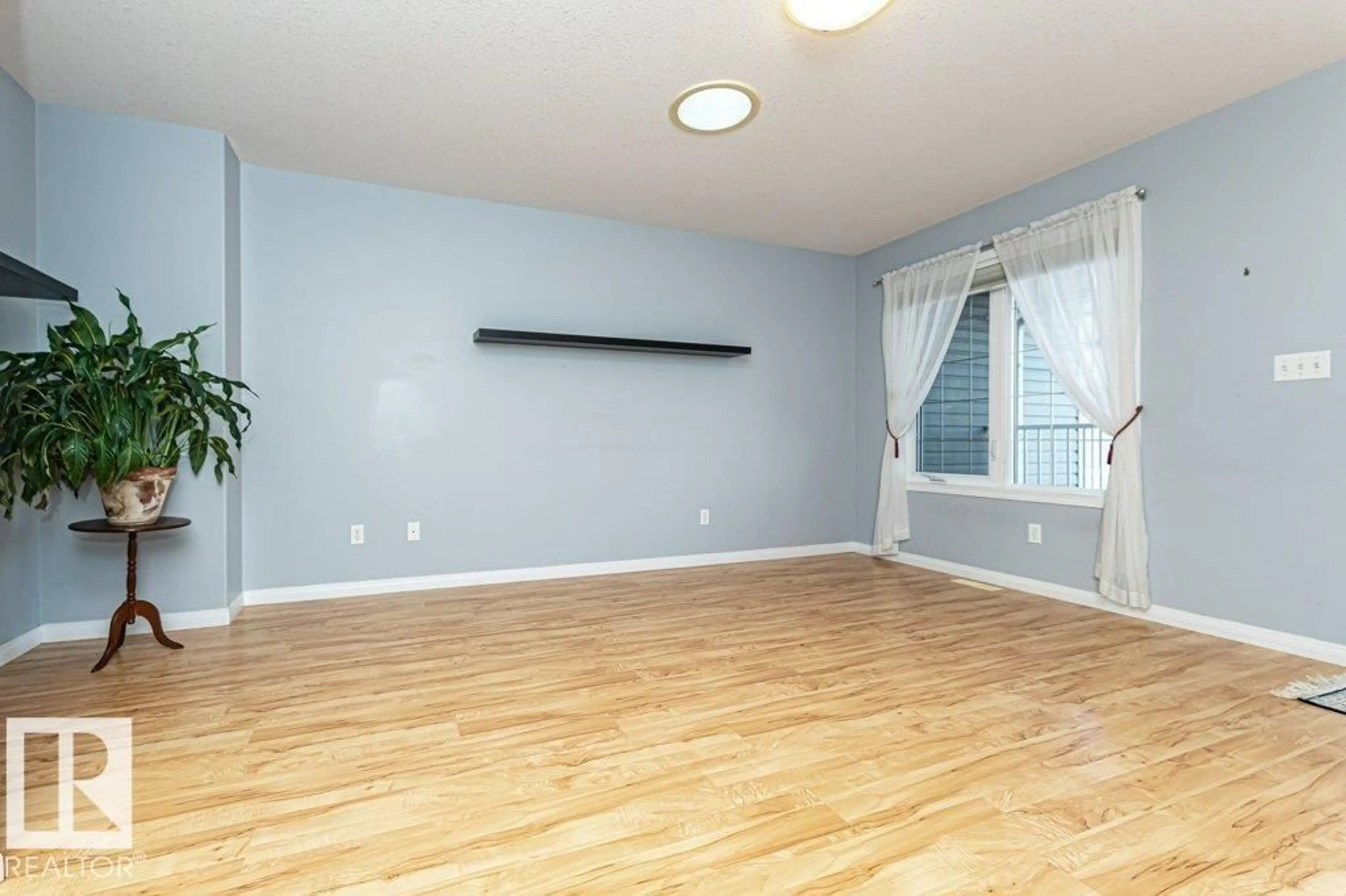 A pic of a room for 8602 - 53 SOUTHFORT DR, Fort Saskatchewan Alberta T8L4R7