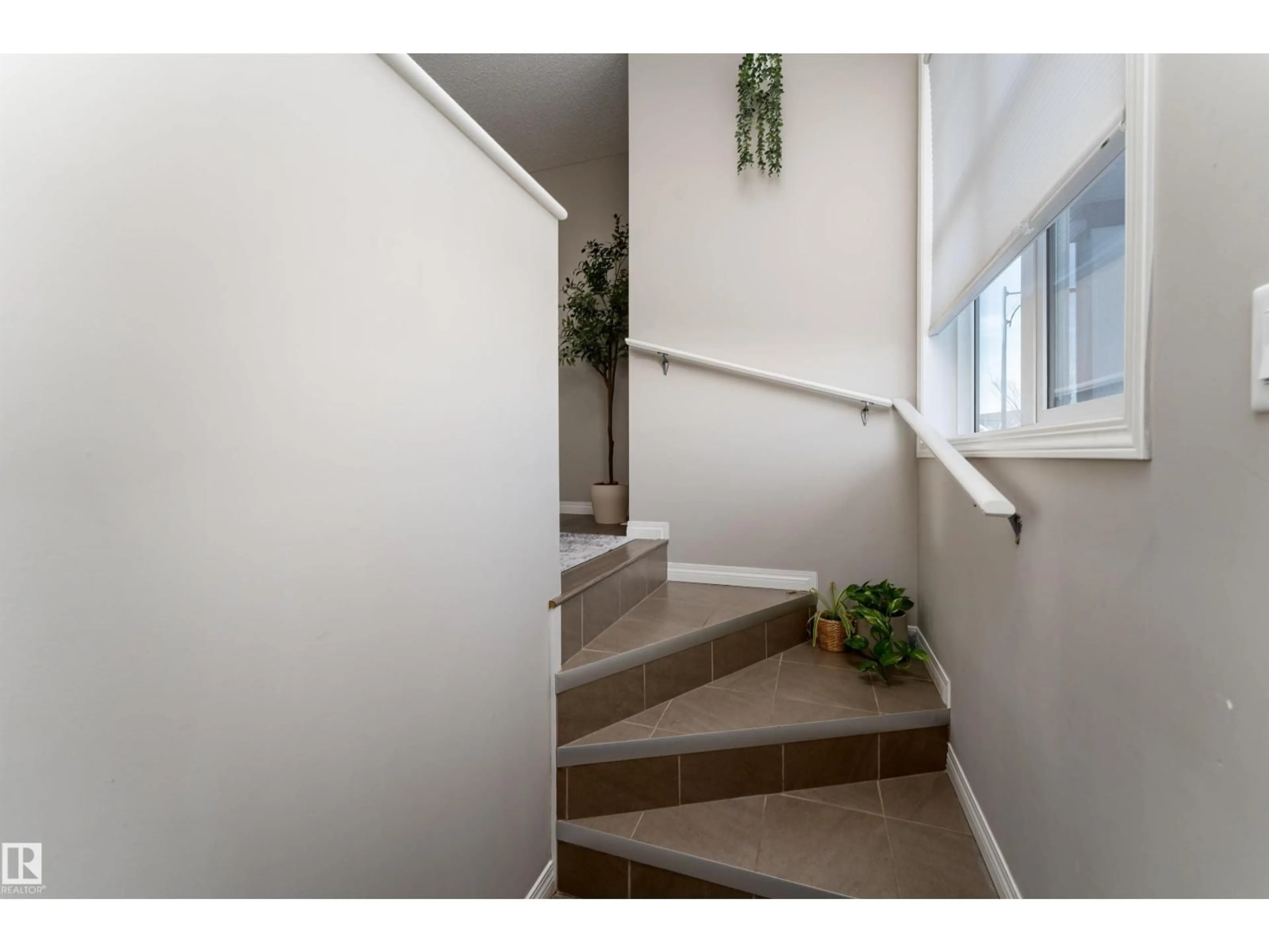 Stairs for 8 - 7385 EDGEMONT WY, Edmonton Alberta T6M0R9