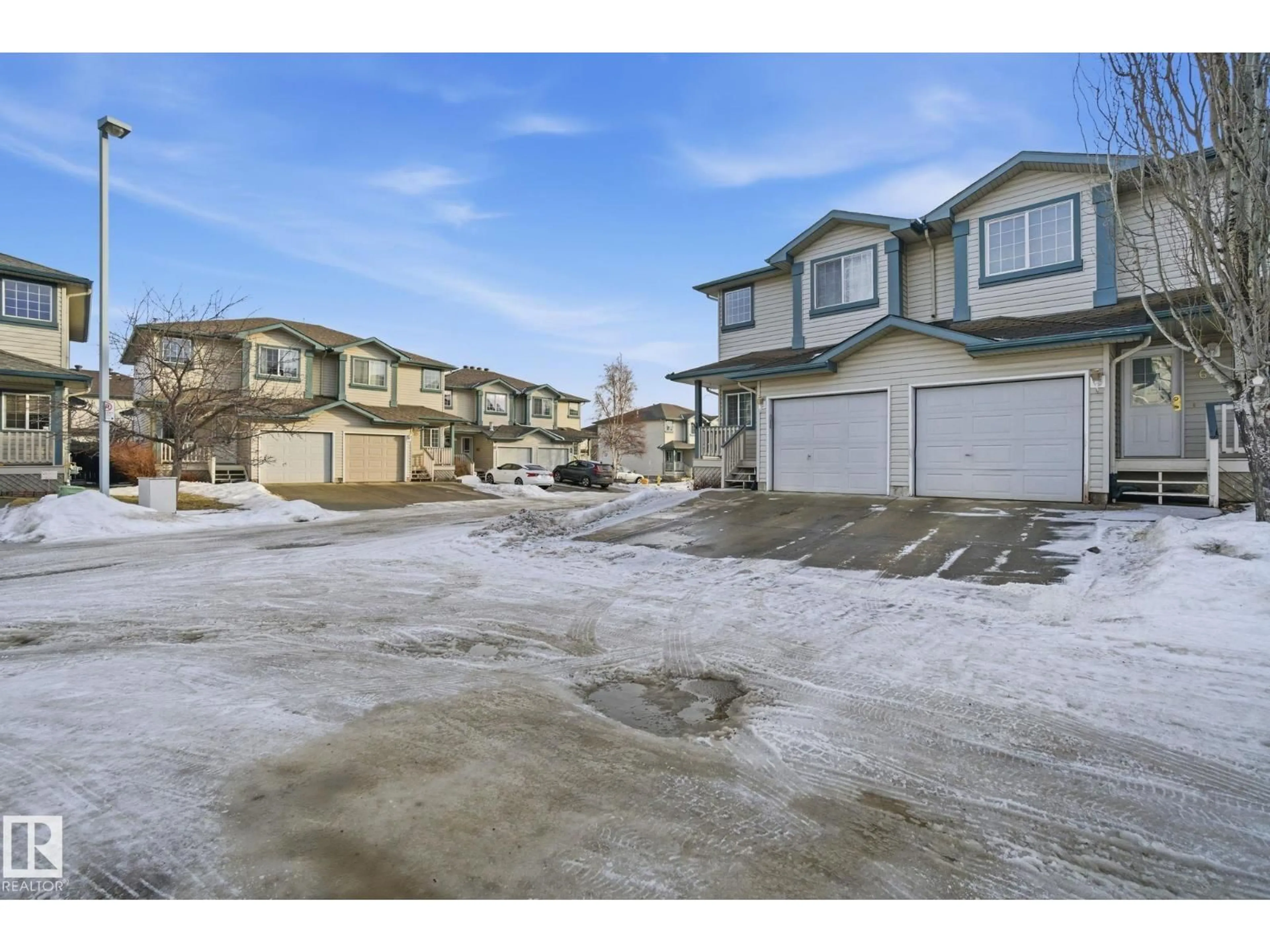 Unknown for 2004 - 64 GRANTHAM CO, Edmonton Alberta T5T6R9