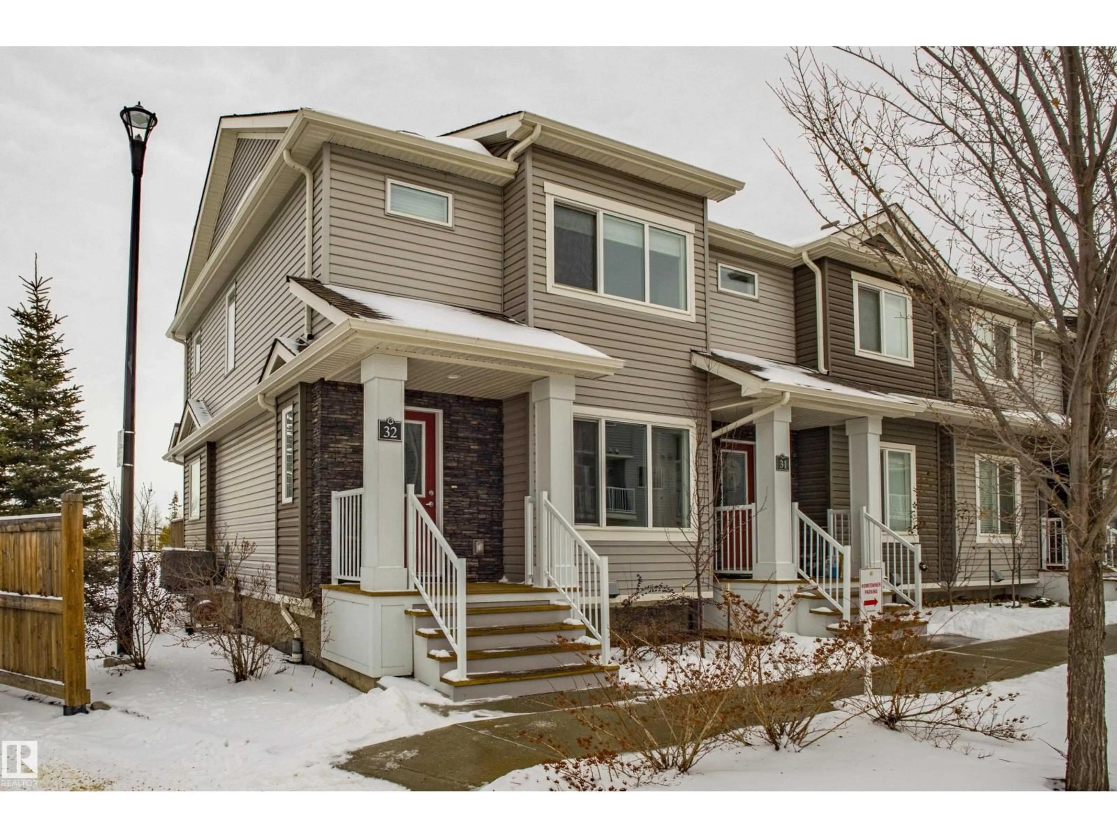 Home with vinyl exterior material, street for #32 - 2121 HADDOW DR, Edmonton Alberta T6R0W6