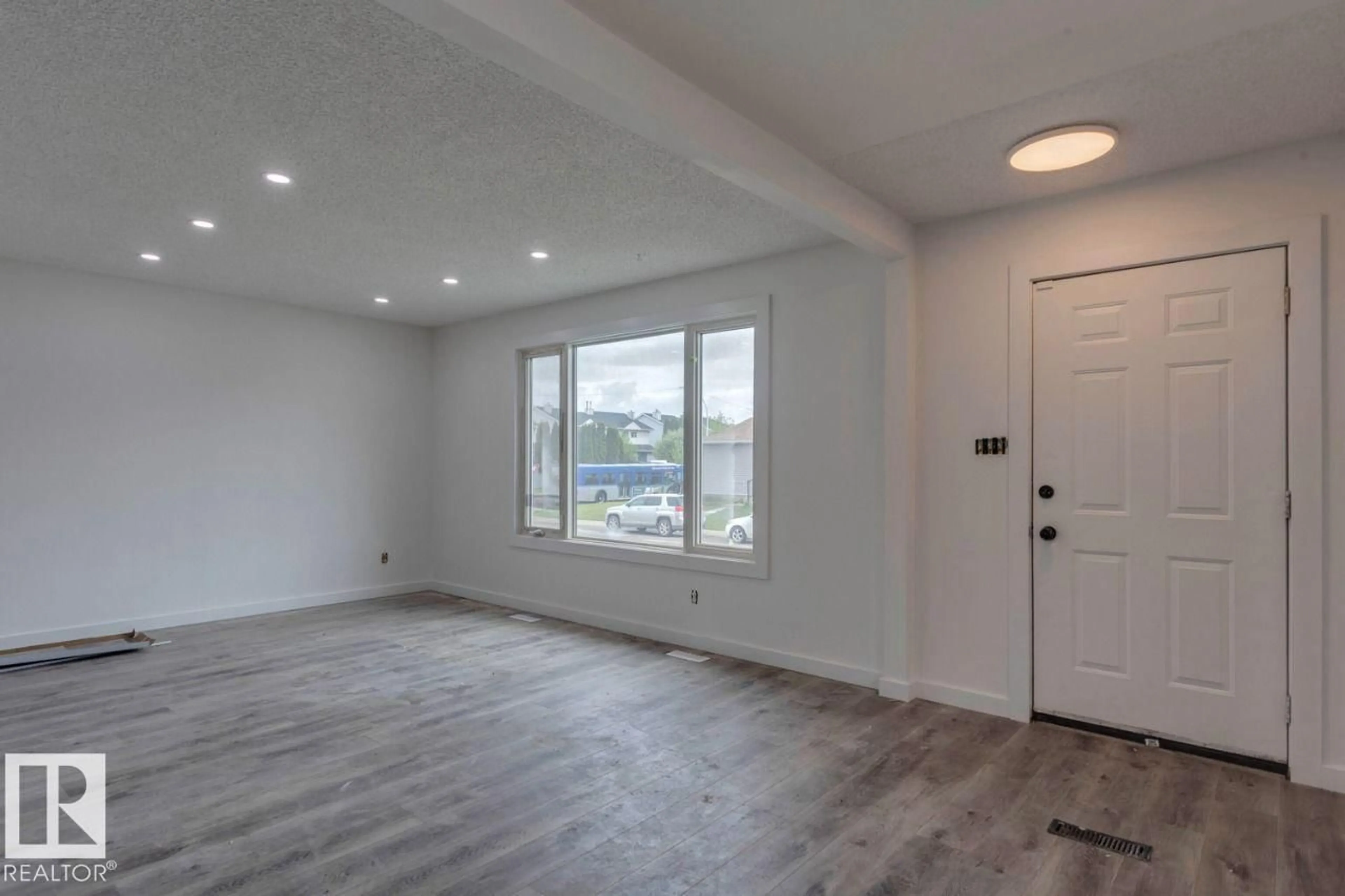 A pic of a room for 14528 34 ST, Edmonton Alberta T5Y2J2