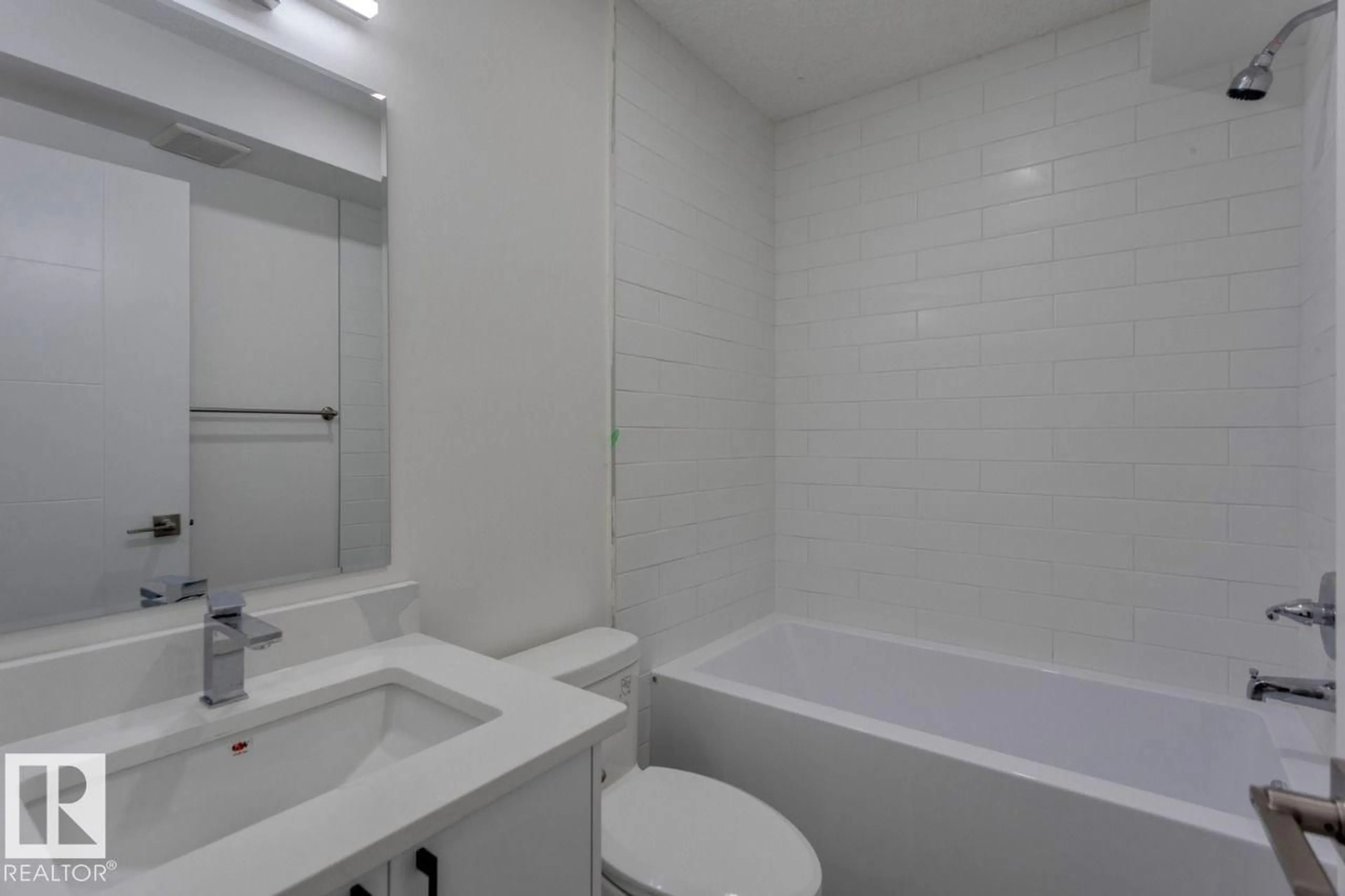 Standard bathroom, unknown for 14528 34 ST, Edmonton Alberta T5Y2J2