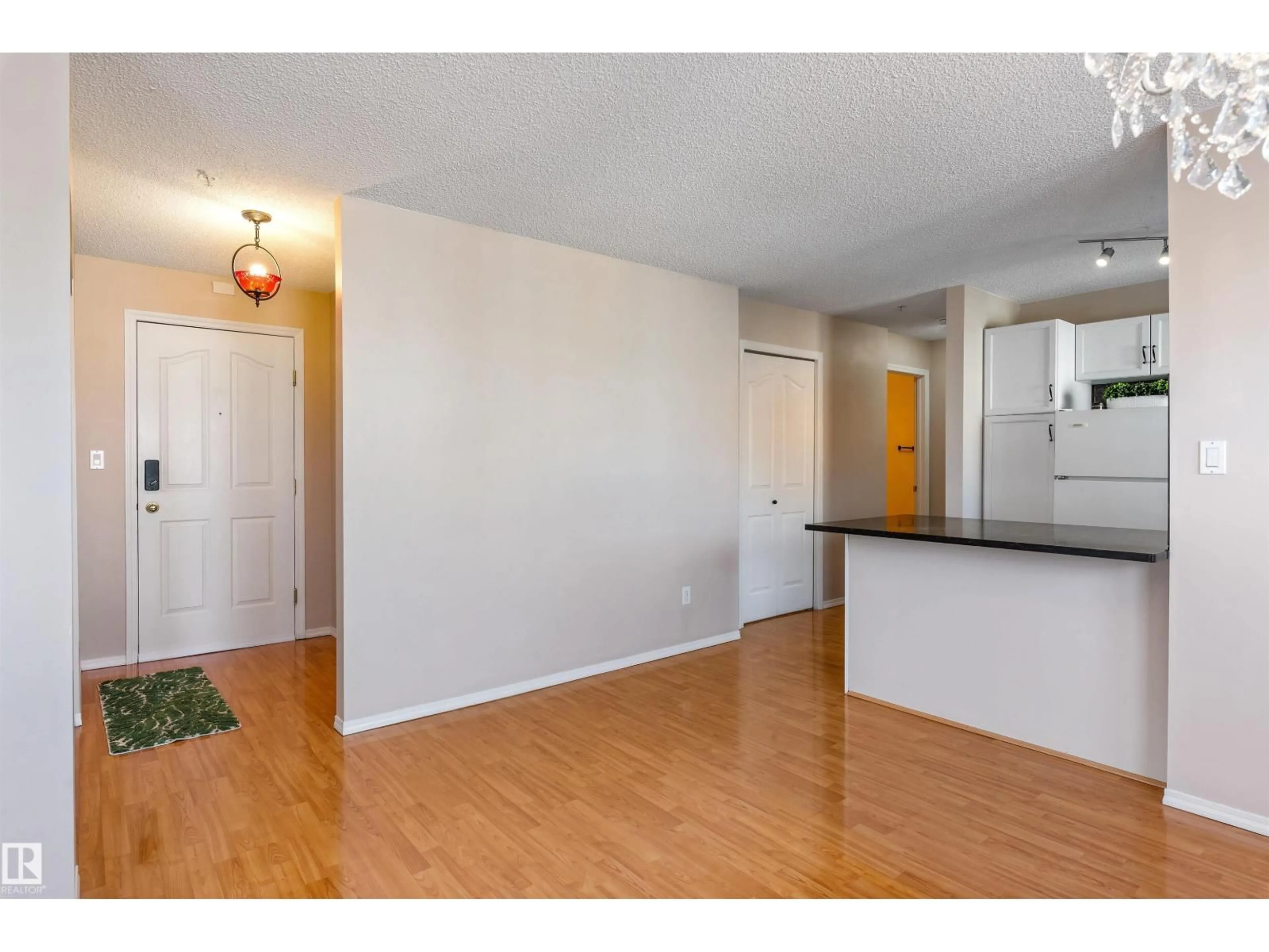A pic of a room for #327 - 17459 98A AV, Edmonton Alberta T5T6H8