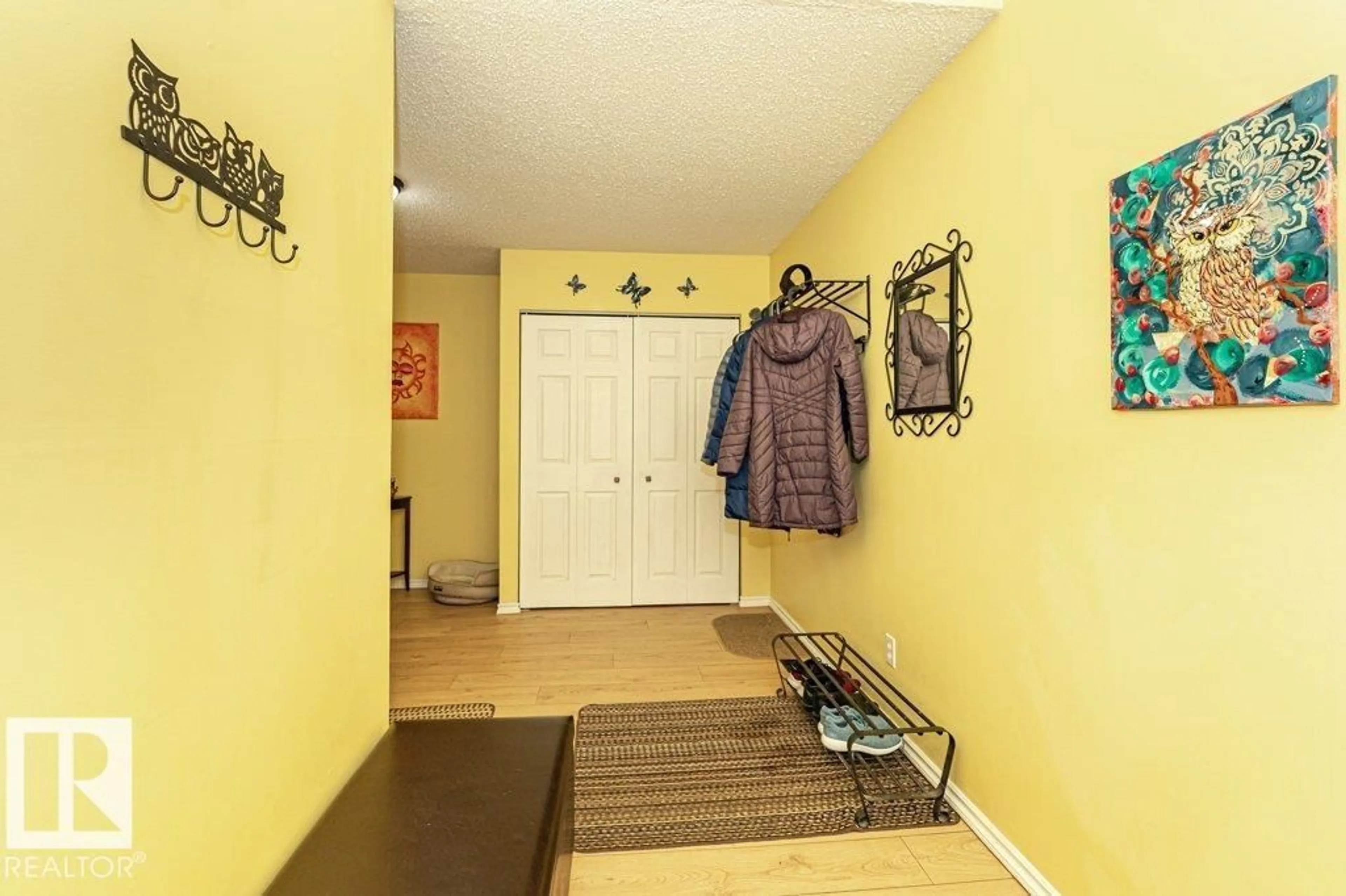 Indoor entryway for NW - 3010 108 ST, Edmonton Alberta T6J3S6