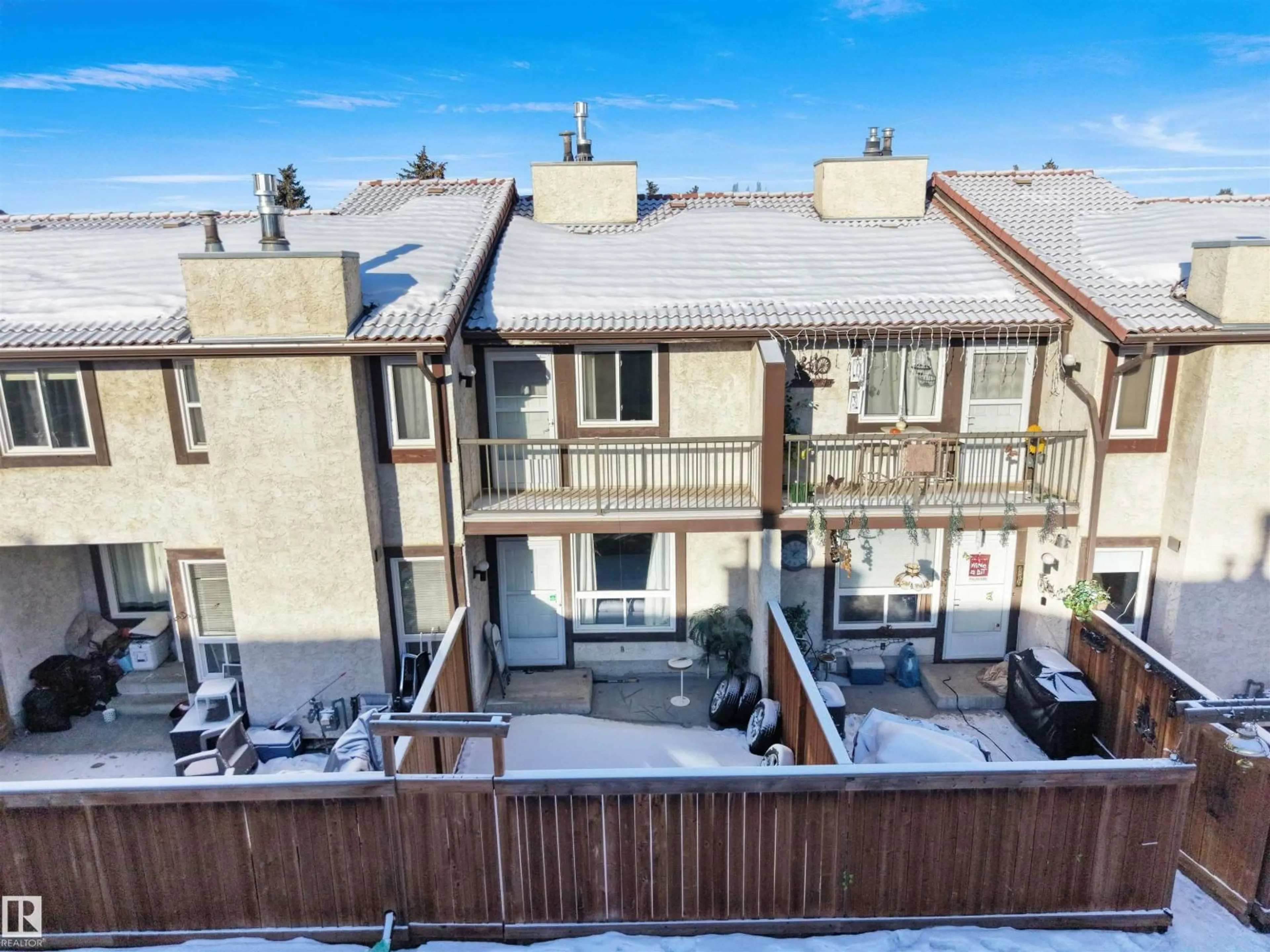 A pic from outside/outdoor area/front of a property/back of a property/a pic from drone, city buildings view from balcony for 3611 30 AV, Edmonton Alberta T6L5H5