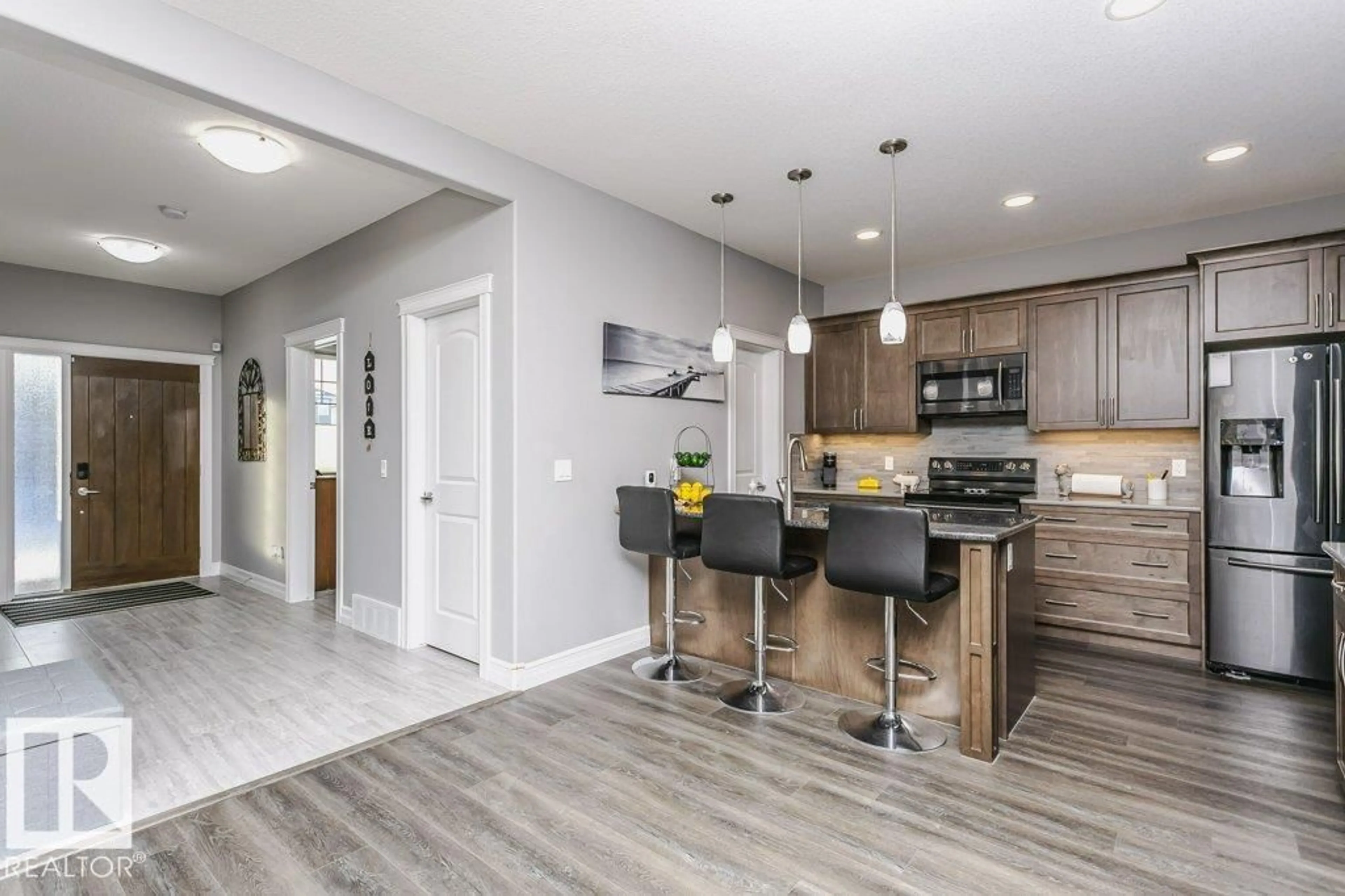 Open concept kitchen, unknown for 49 WILSON CL, Fort Saskatchewan Alberta T8L0W7