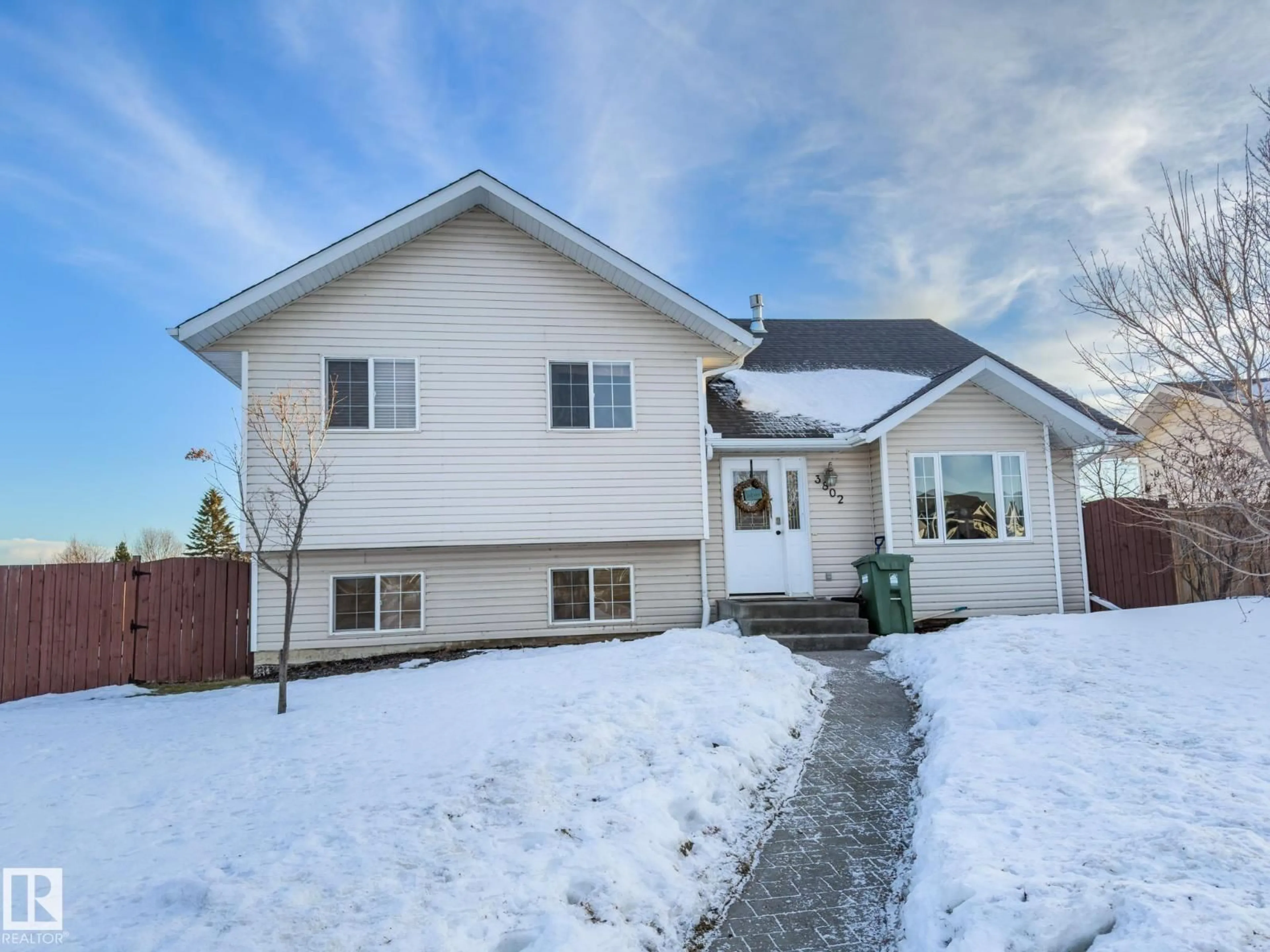Home with vinyl exterior material, street for 3802 42 AV, Bonnyville Town Alberta T9N2J9