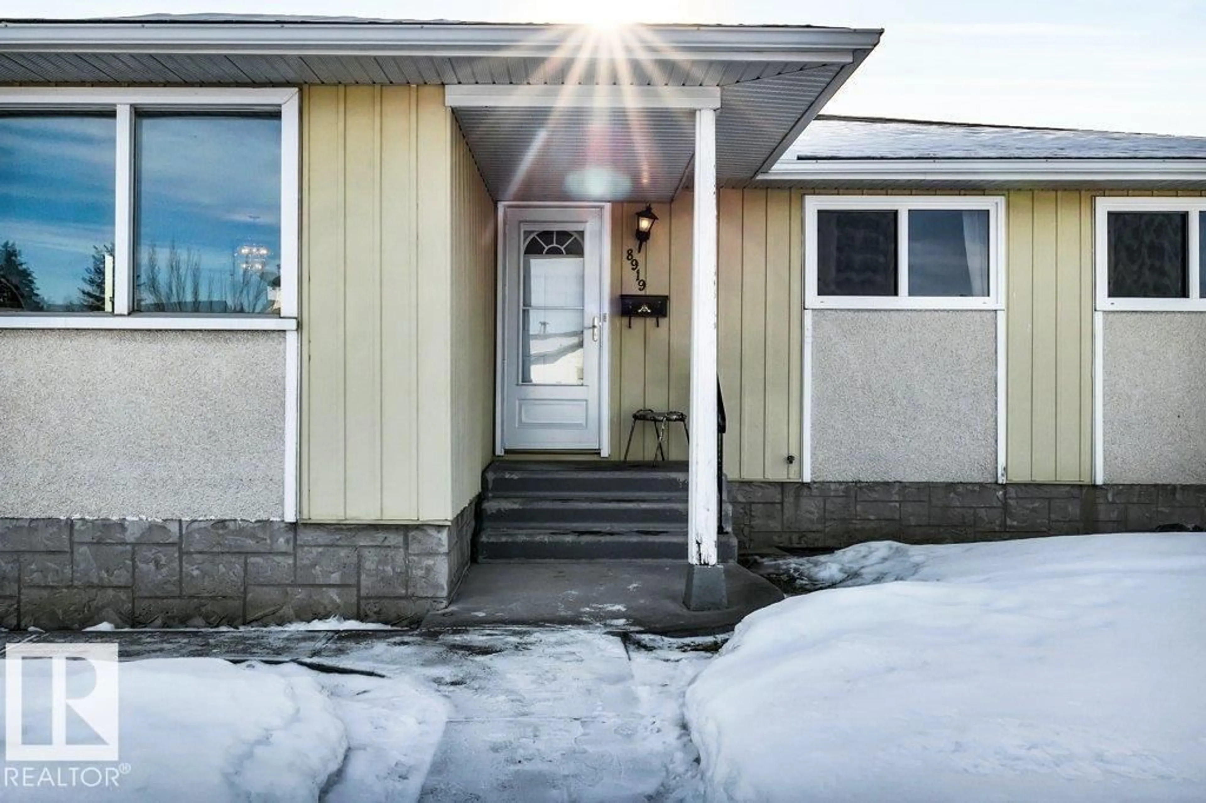 Unknown for 8919 152A AV, Edmonton Alberta T5E2S6