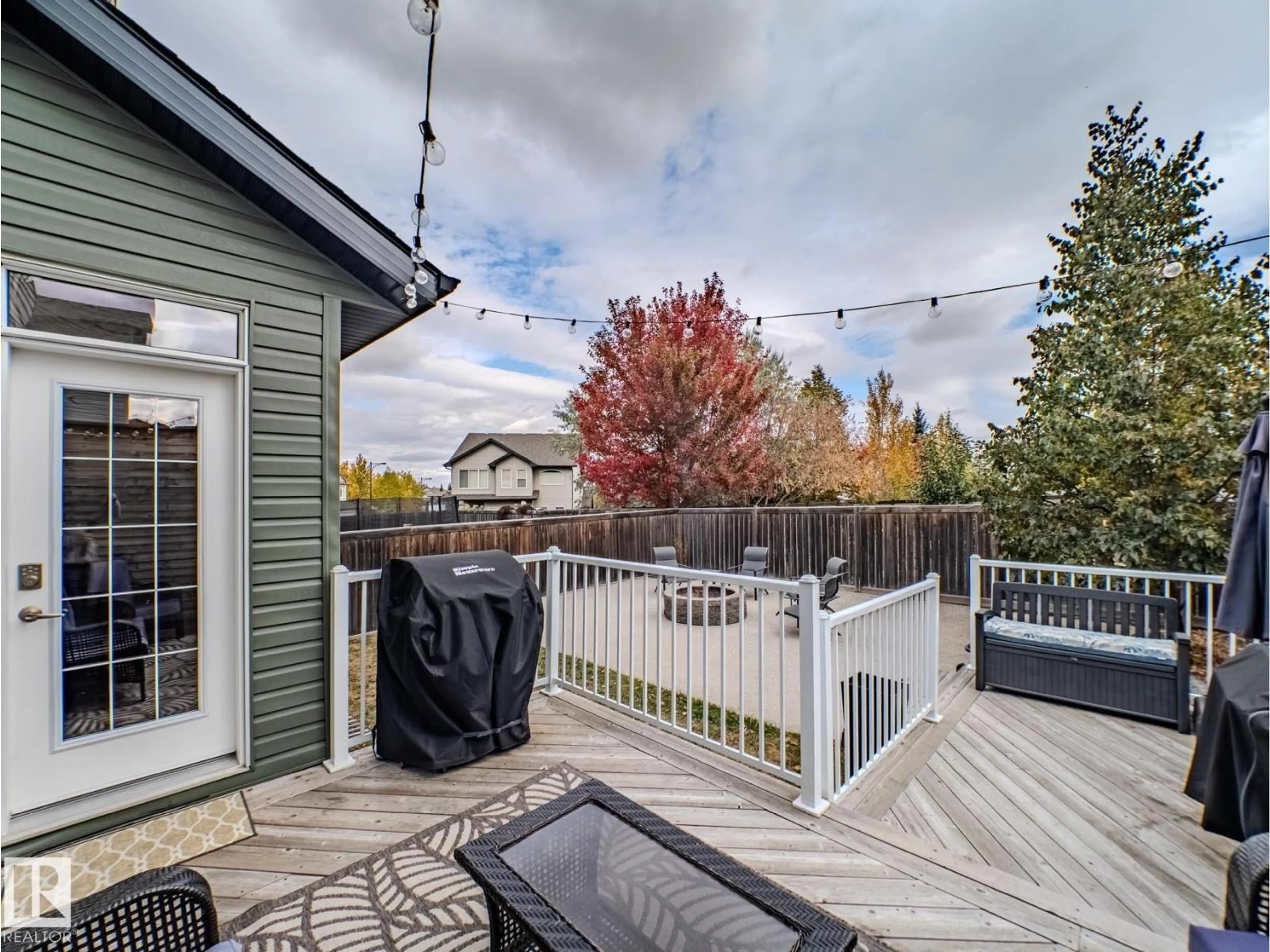 Patio, unknown for 6212 SUNBROOK LN, Sherwood Park Alberta T8H0J8