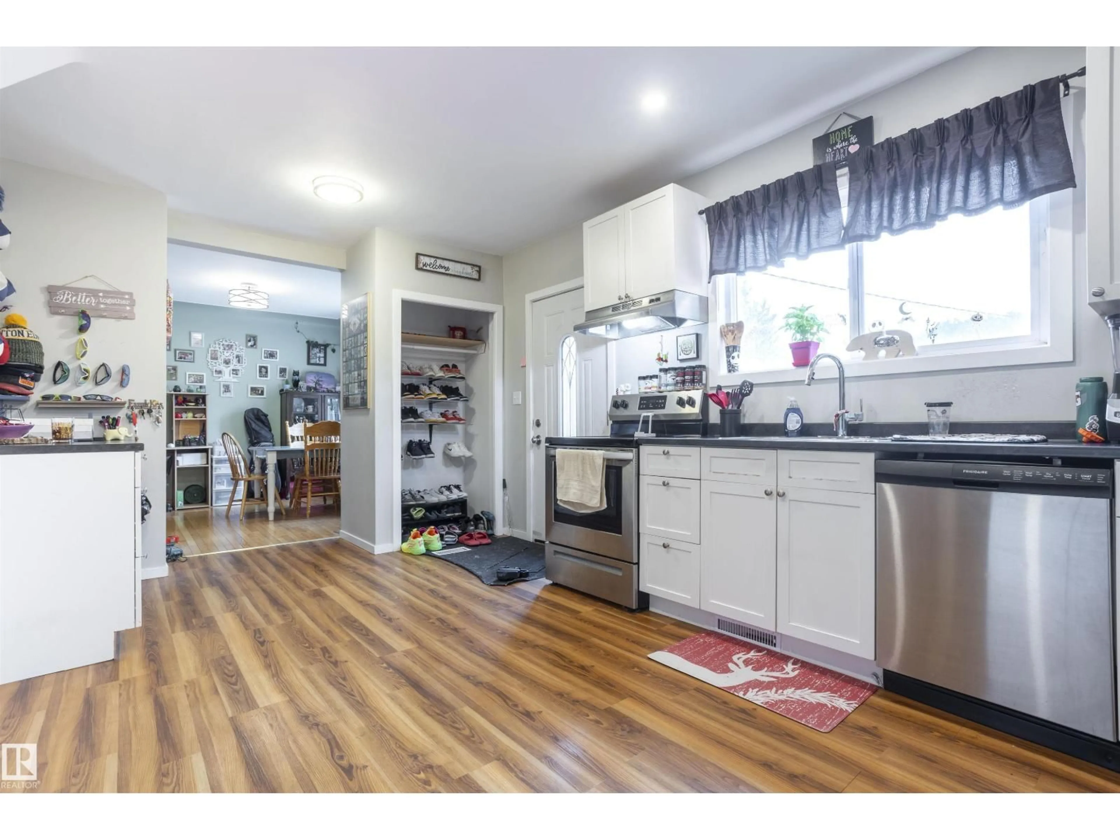 Unknown for 10880 73 ST, Edmonton Alberta T5B1Y7