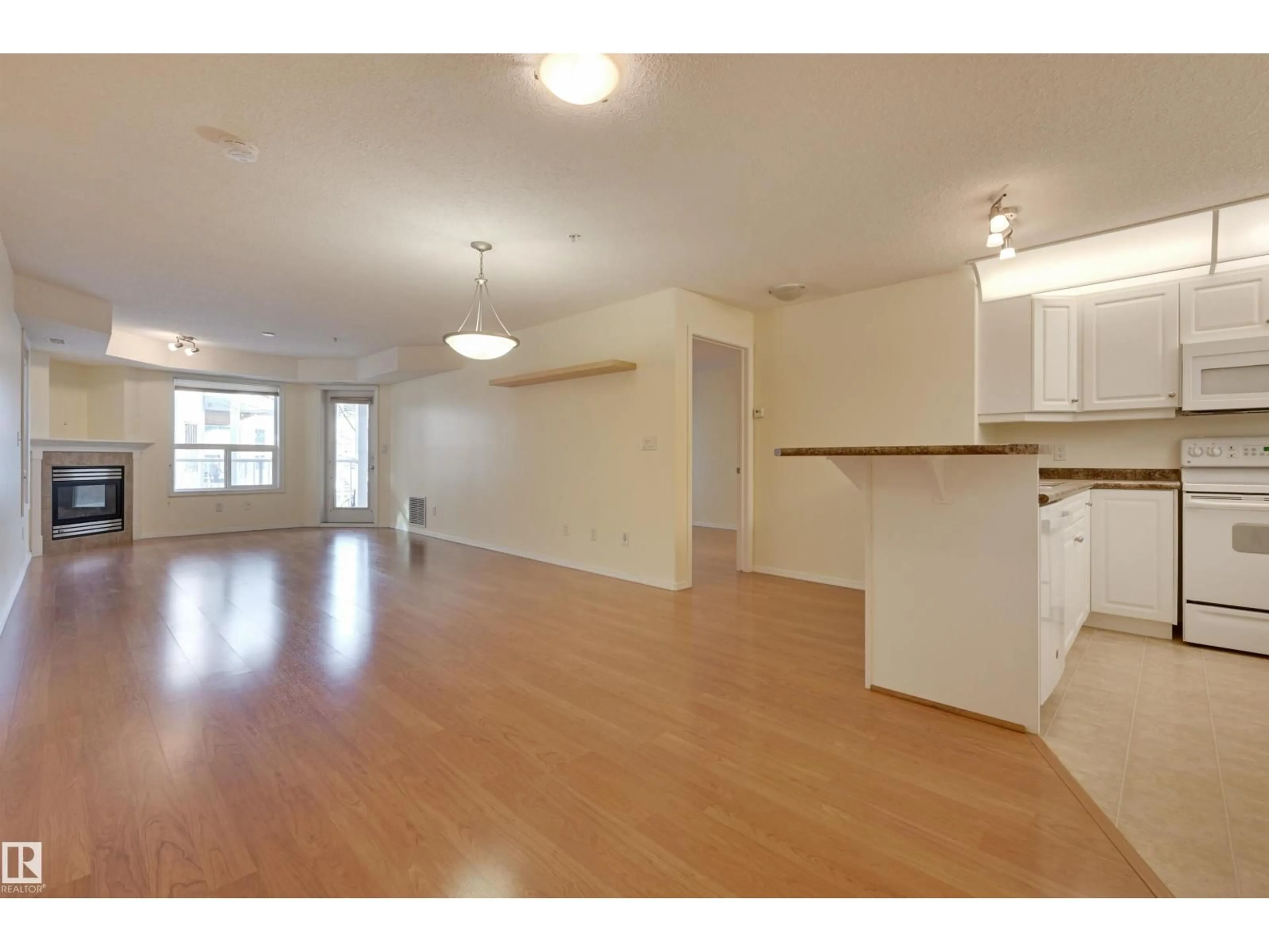 Unknown for #336 - 9008 99 AV, Edmonton Alberta T5H4M6