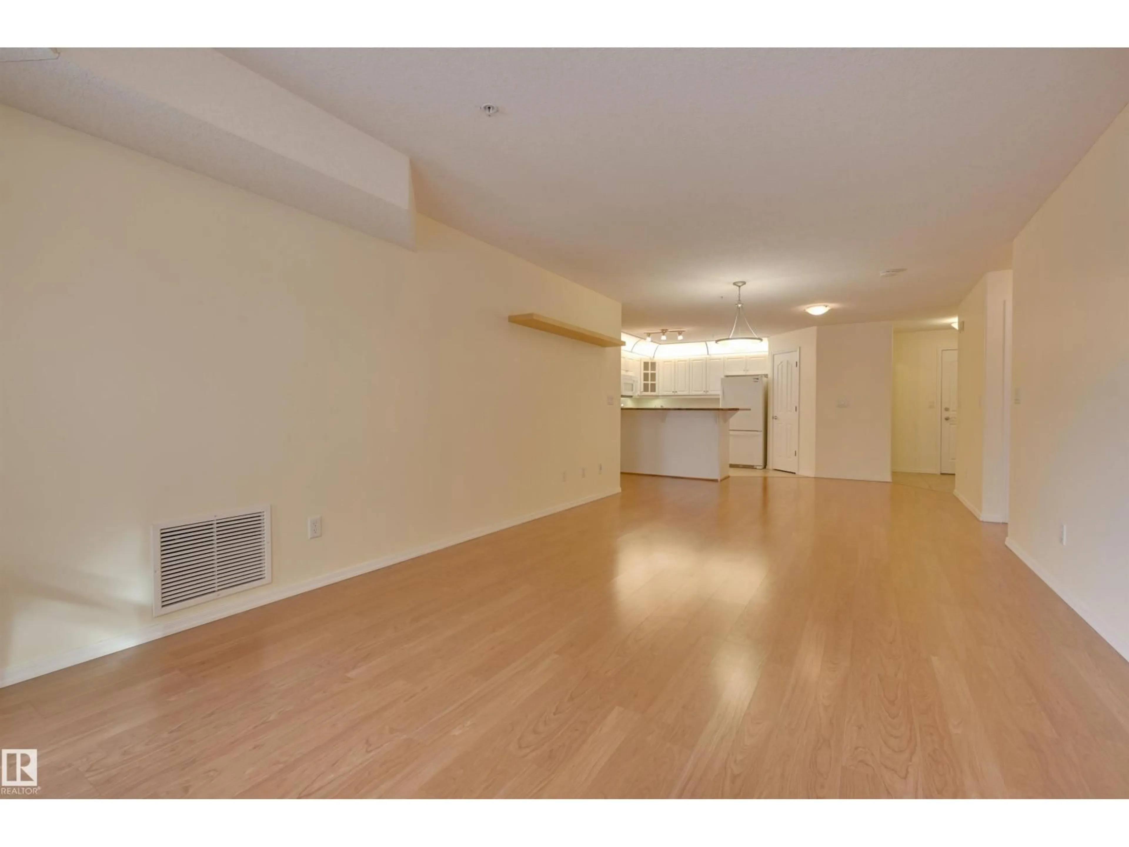 A pic of a room for #336 - 9008 99 AV, Edmonton Alberta T5H4M6