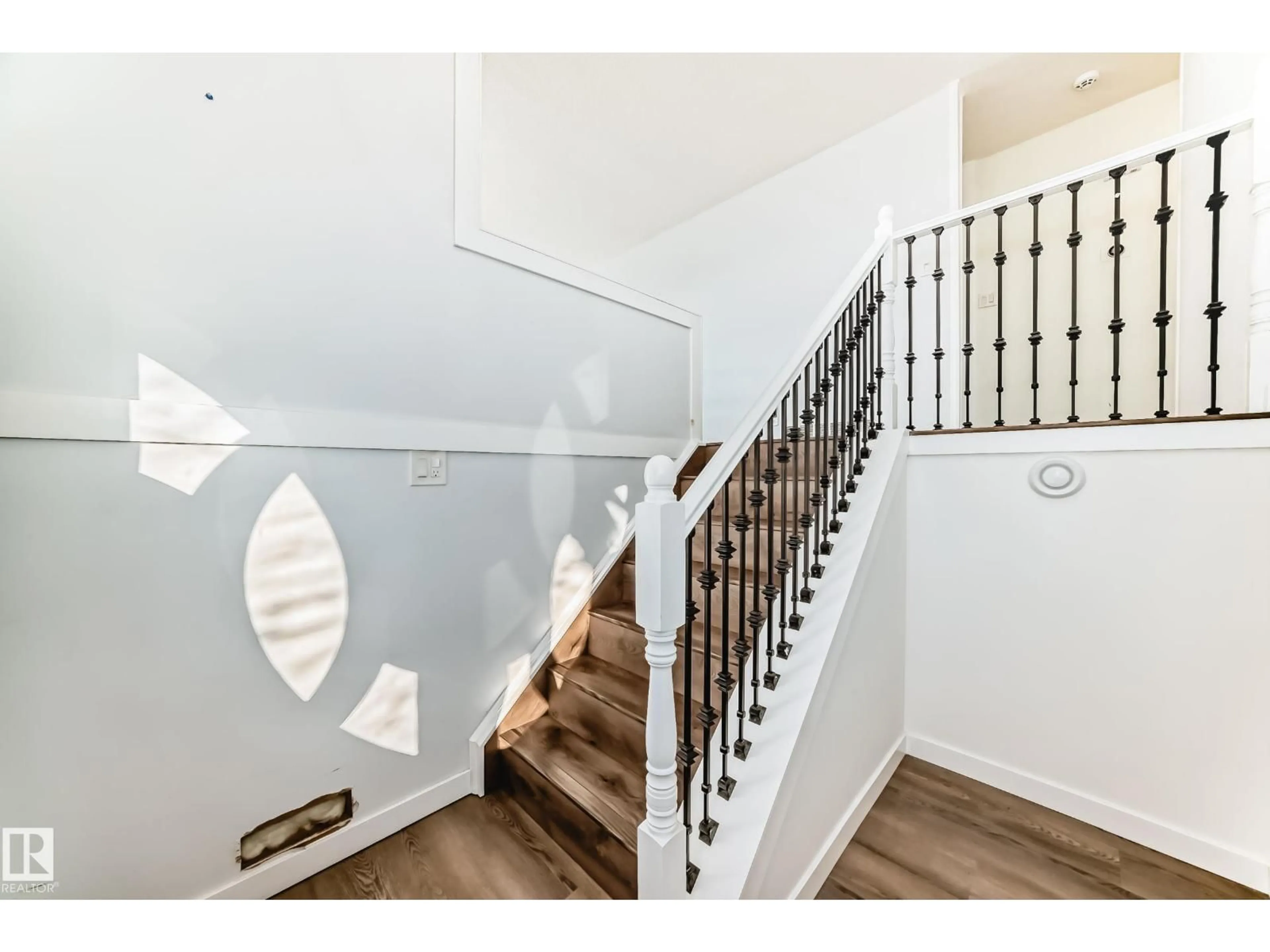 Stairs for 3426 135A AV, Edmonton Alberta T5A2V9