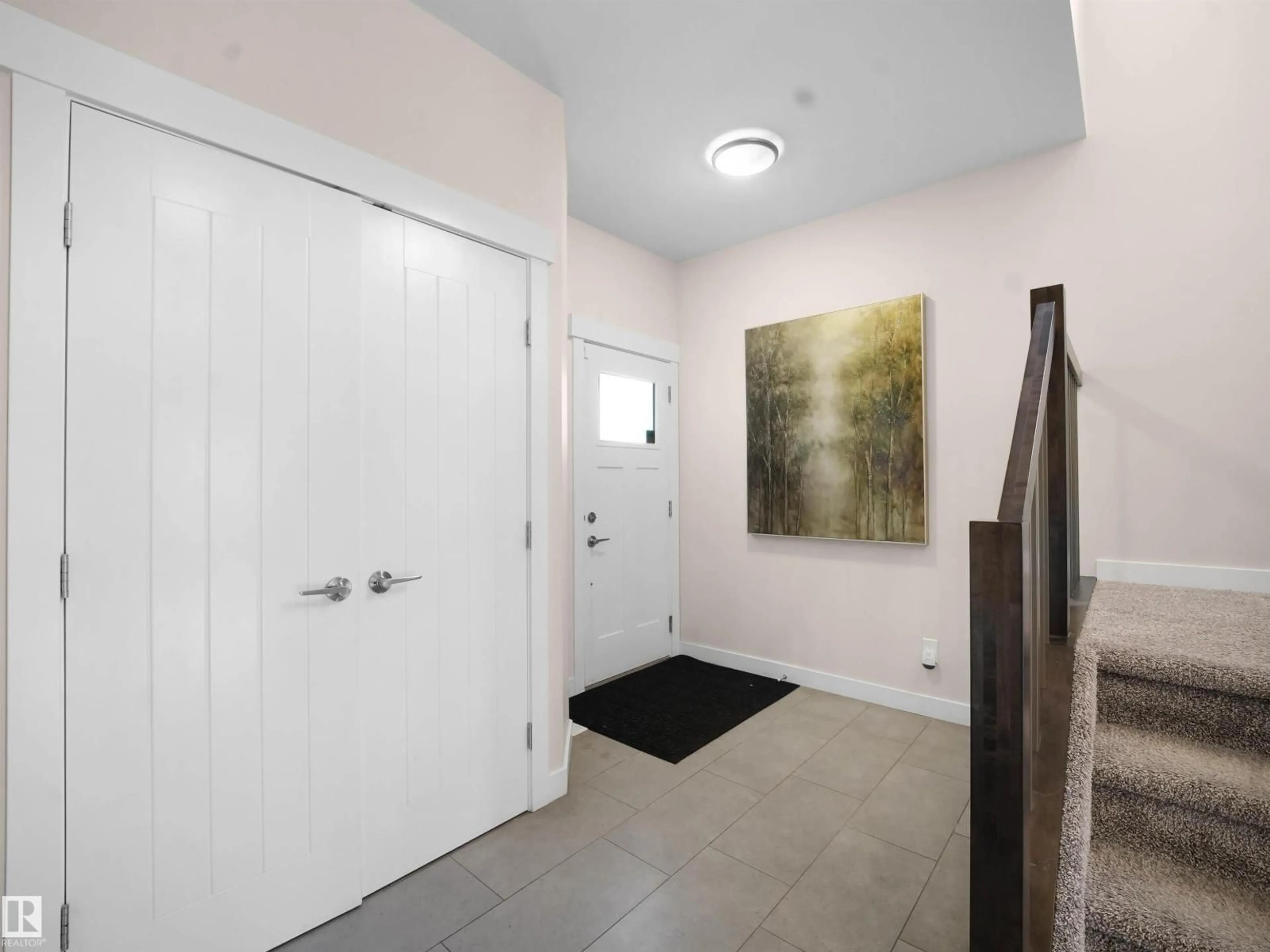 Indoor entryway for CI SW SW - 2454 KELLY CIRCLE, Edmonton Alberta T6W4G2