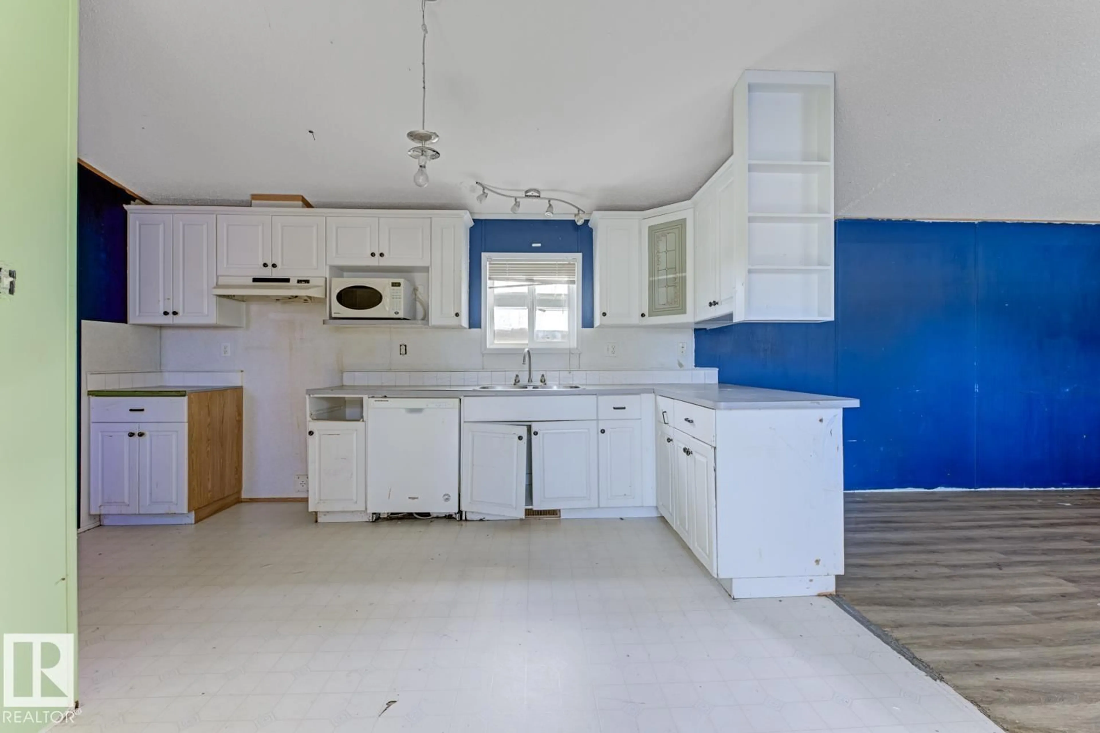 Open concept kitchen, unknown for #417 - 53222 RGE RD 27, Rural Parkland County Alberta T7X3R2