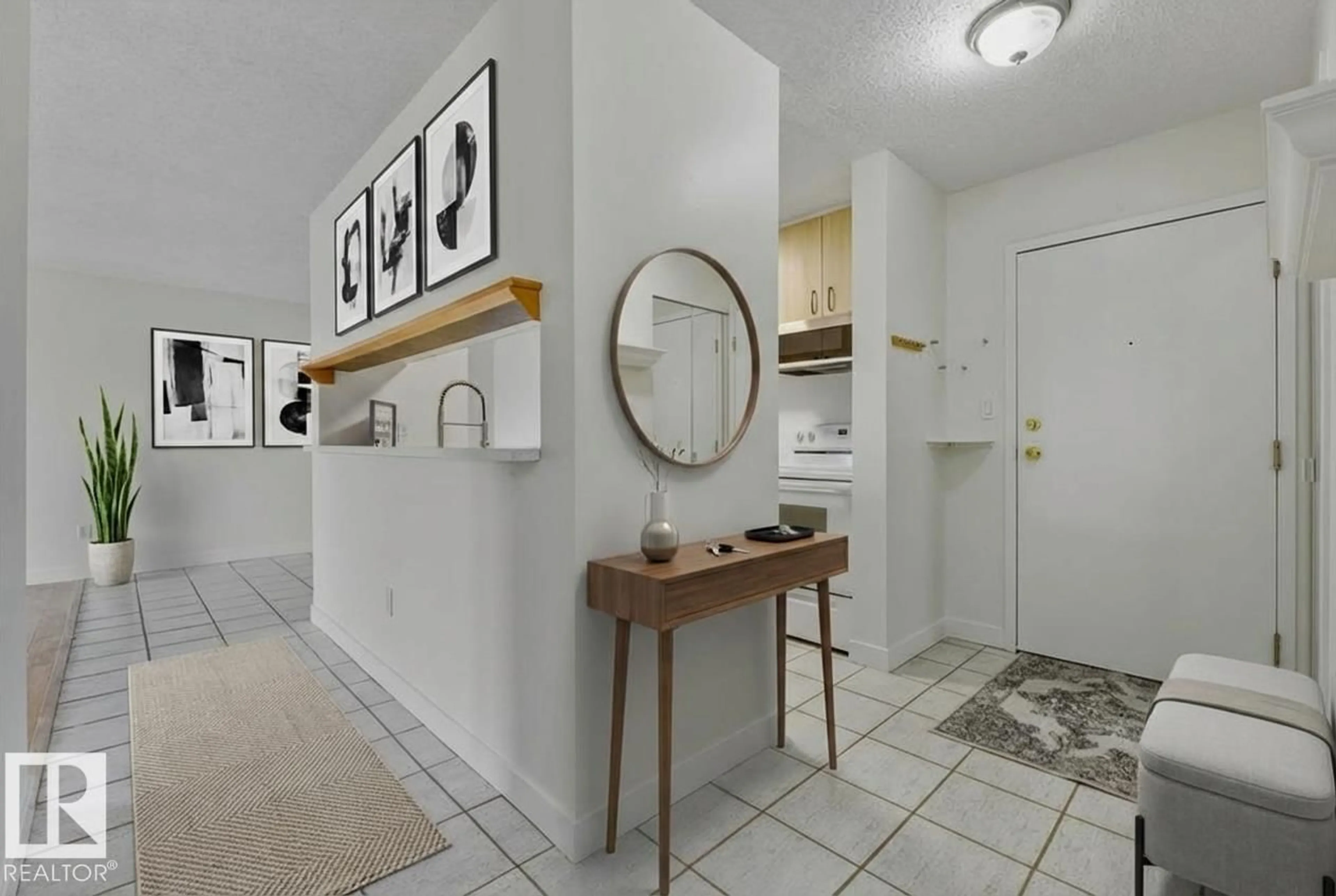 Indoor entryway for 117 - 5005 31 AV, Edmonton Alberta T6L6S6