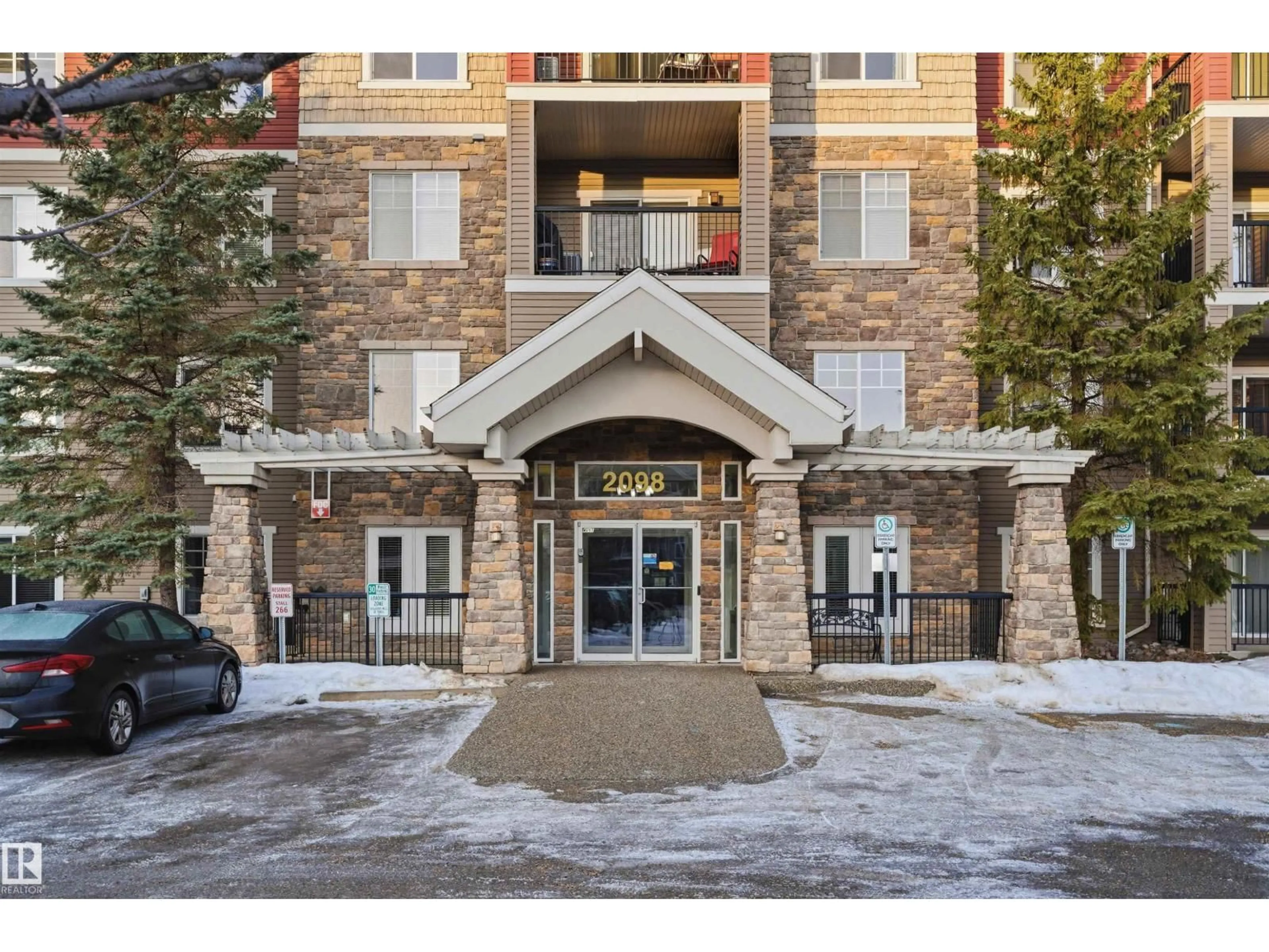Indoor foyer for #115 - 2098 BLACKMUD CREEK DR, Edmonton Alberta T6W1T7