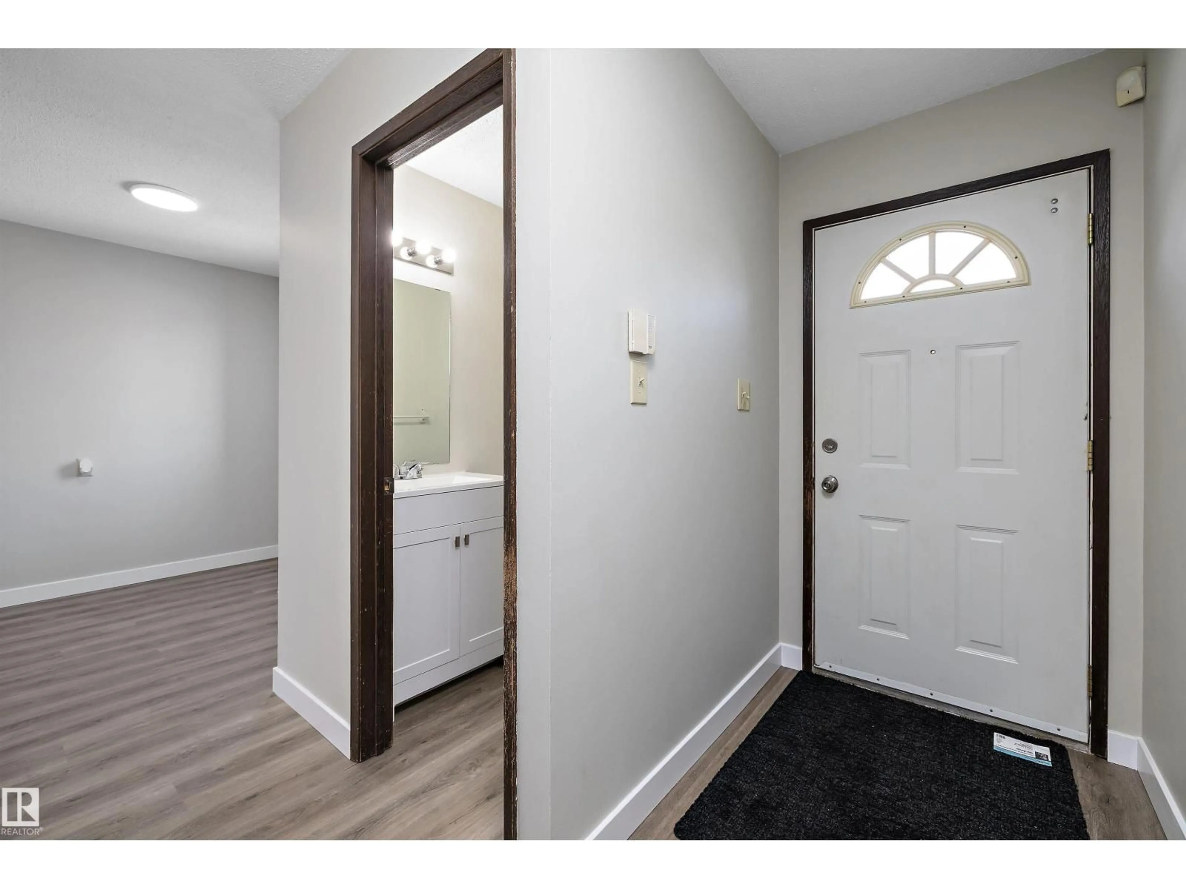 Indoor entryway for 3127 139 AV, Edmonton Alberta T5Y1R4