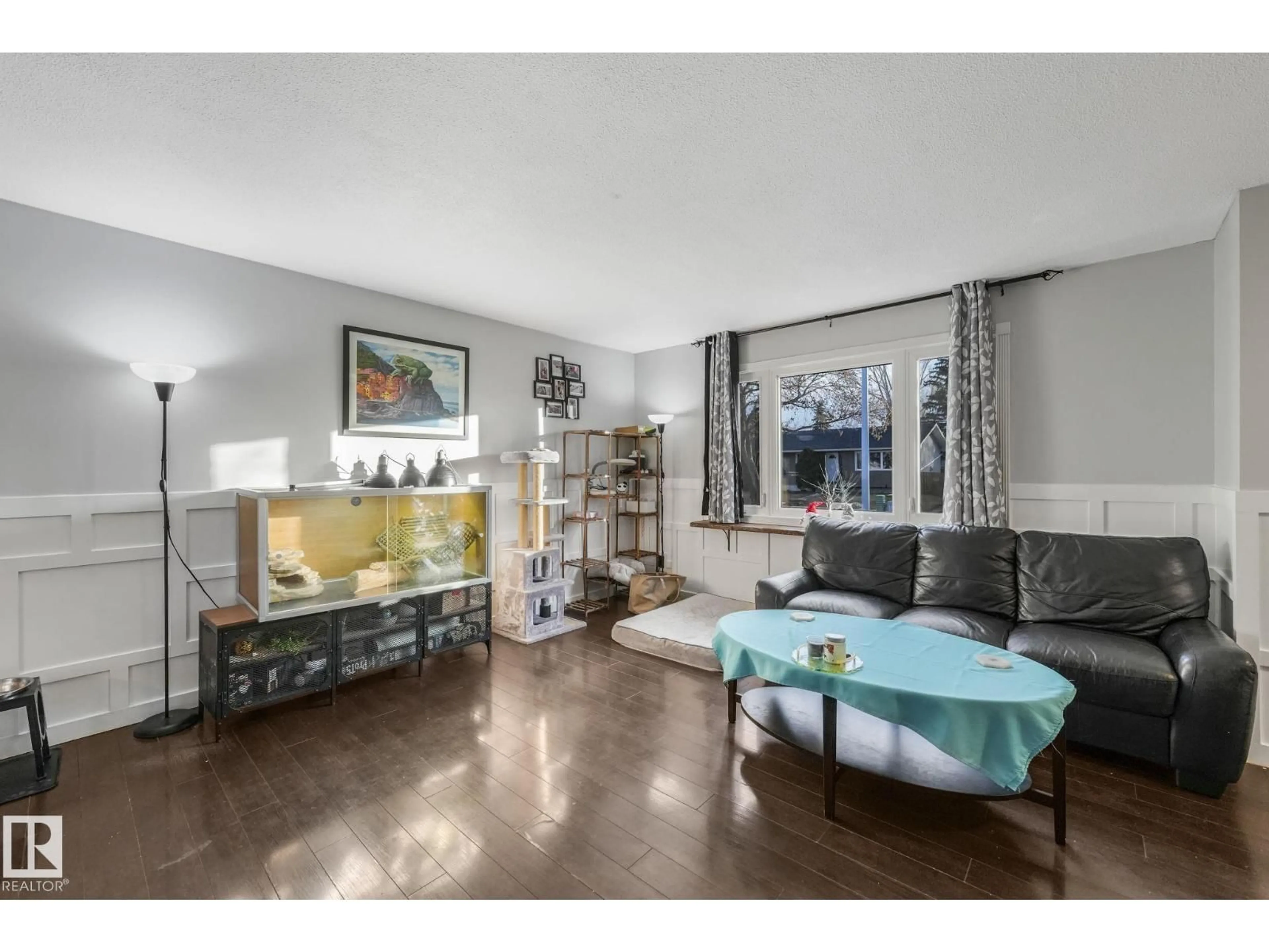 Unknown for 5924 152A AV, Edmonton Alberta T5A1X7