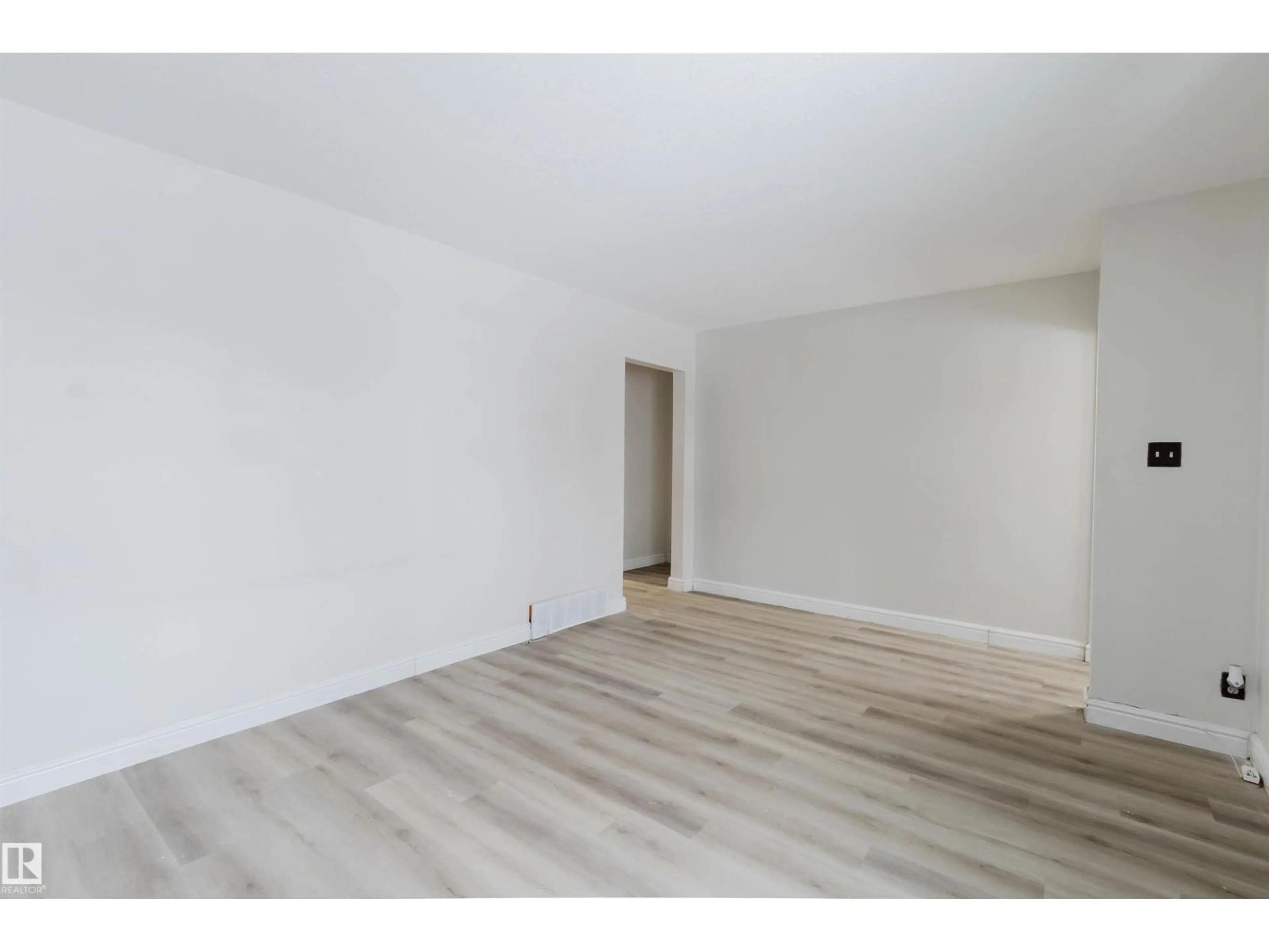 A pic of a room for 12026 104 ST NW, Edmonton Alberta T5G2L4