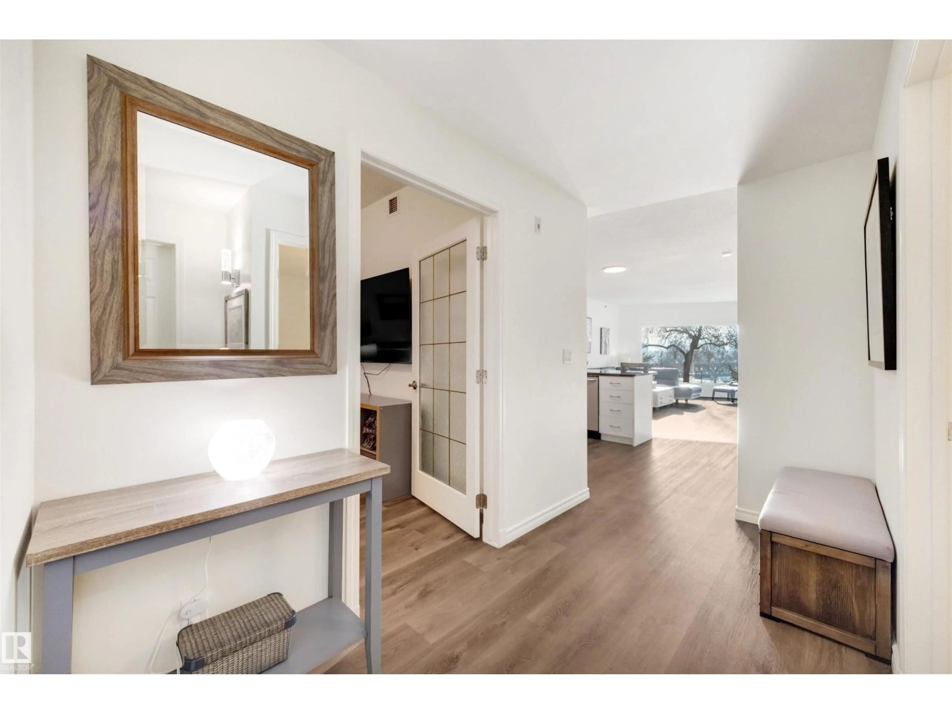 Indoor entryway for #203 - 9708 110 ST, Edmonton Alberta T5K2W3