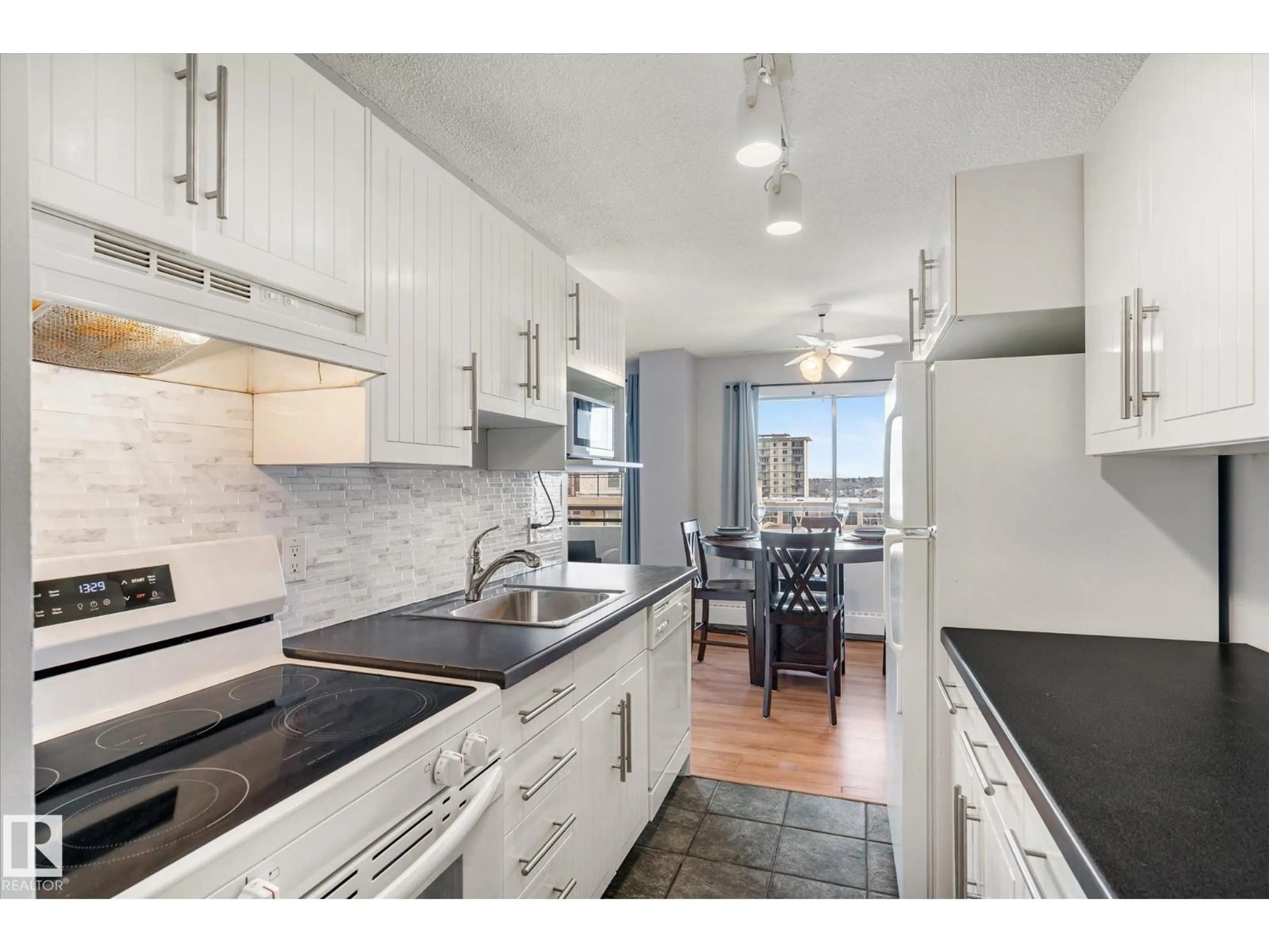 Standard kitchen, unknown for #304 - 9725 106 ST, Edmonton Alberta T5K1B5