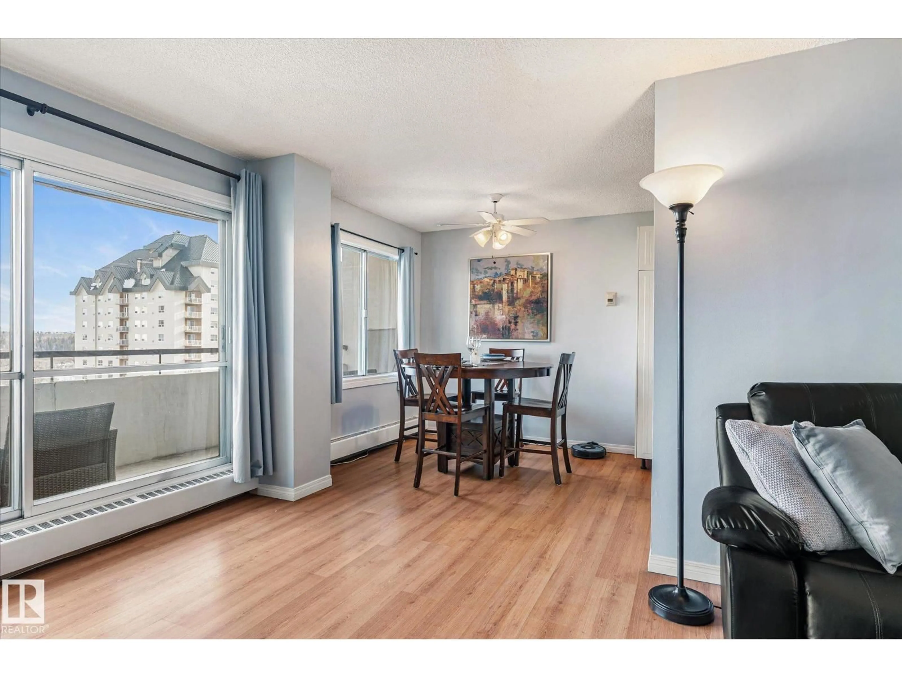 A pic of a room for #304 - 9725 106 ST, Edmonton Alberta T5K1B5