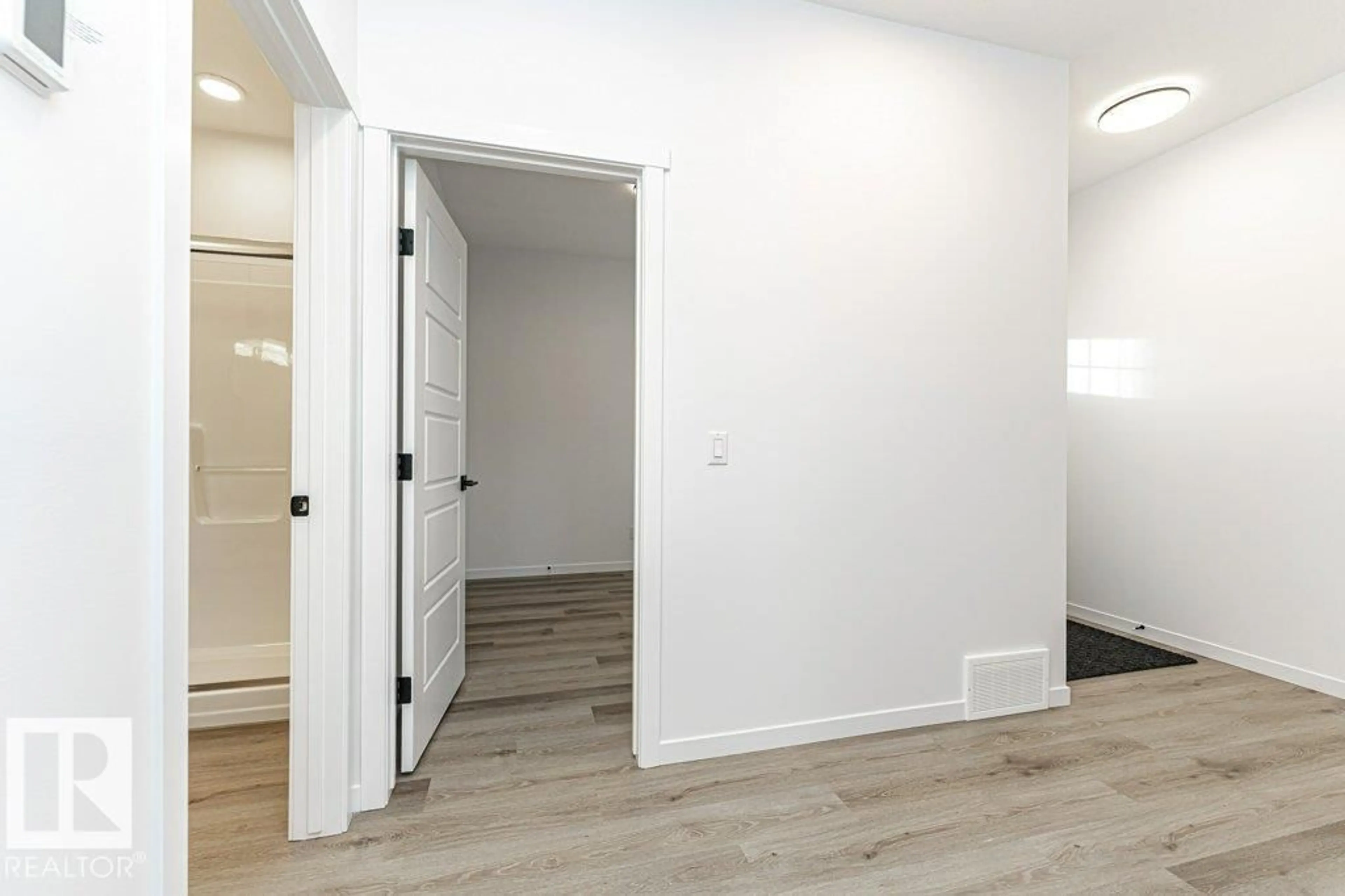 Indoor entryway for SW - 2524 158 ST, Edmonton Alberta T6W5P6