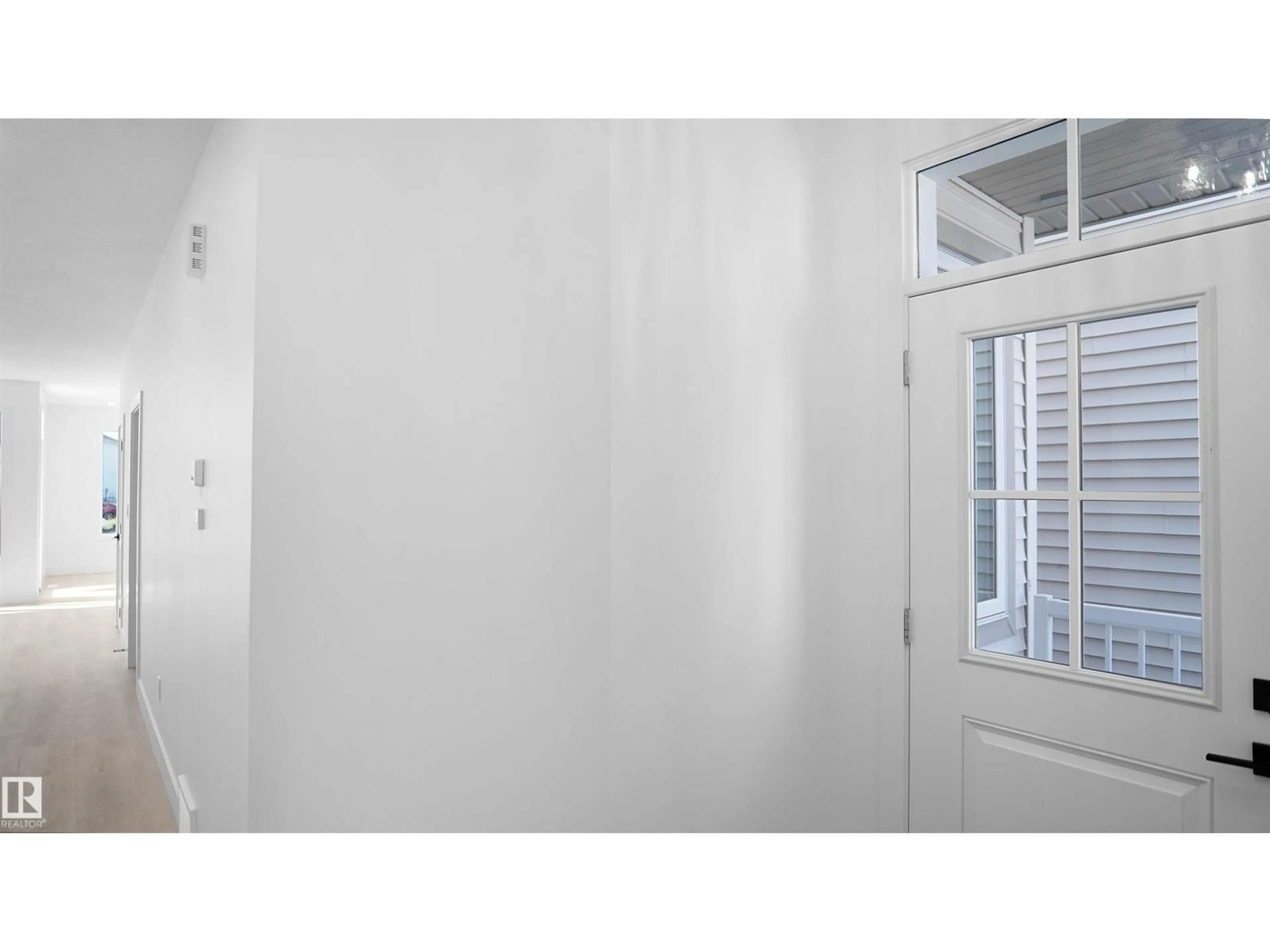 A pic of a room for 711 31 AV, Edmonton Alberta T6T2V6