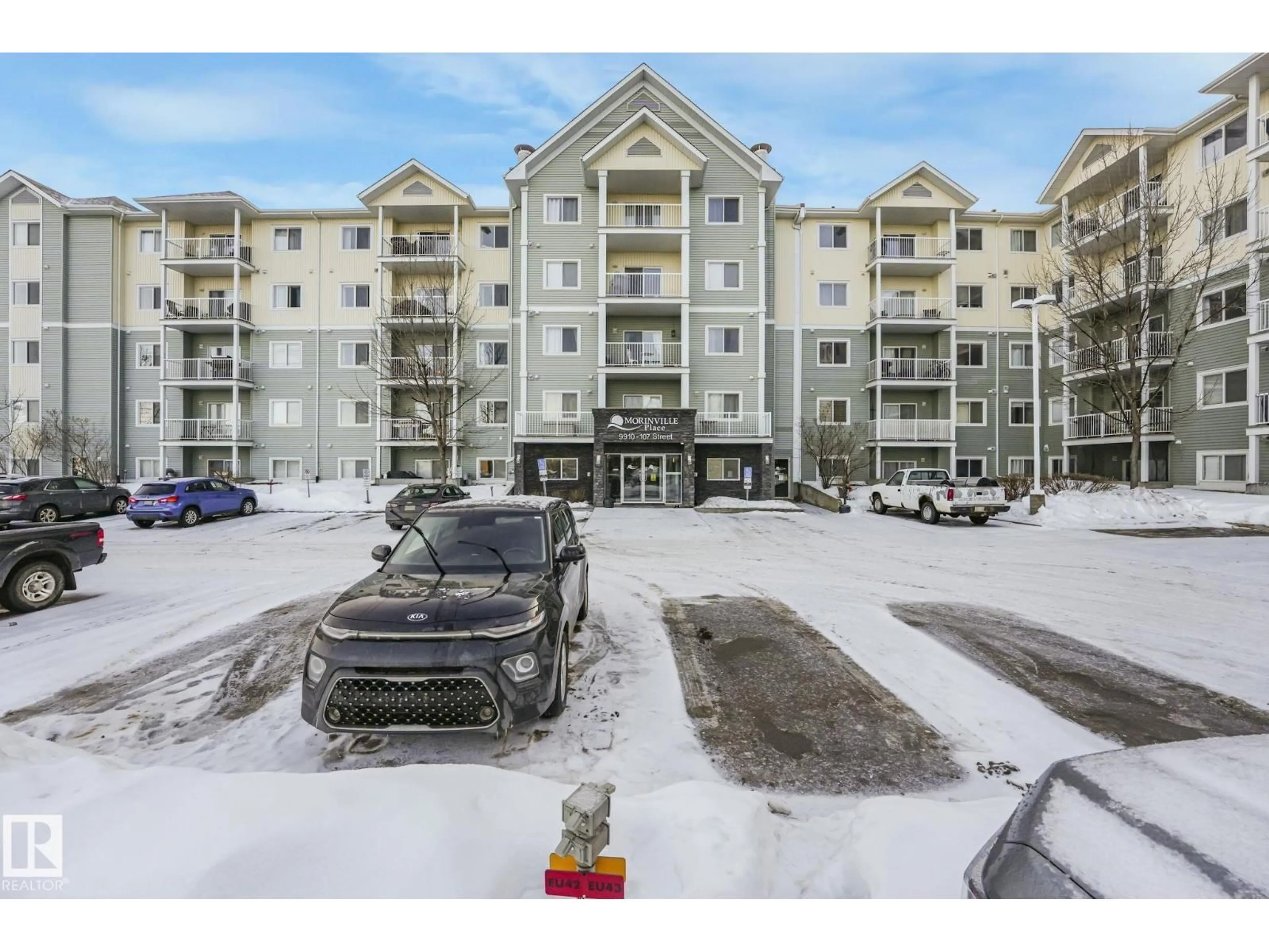 A pic from outside/outdoor area/front of a property/back of a property/a pic from drone, unknown for #504 - 9910 107 ST, Morinville Alberta T8R1P7