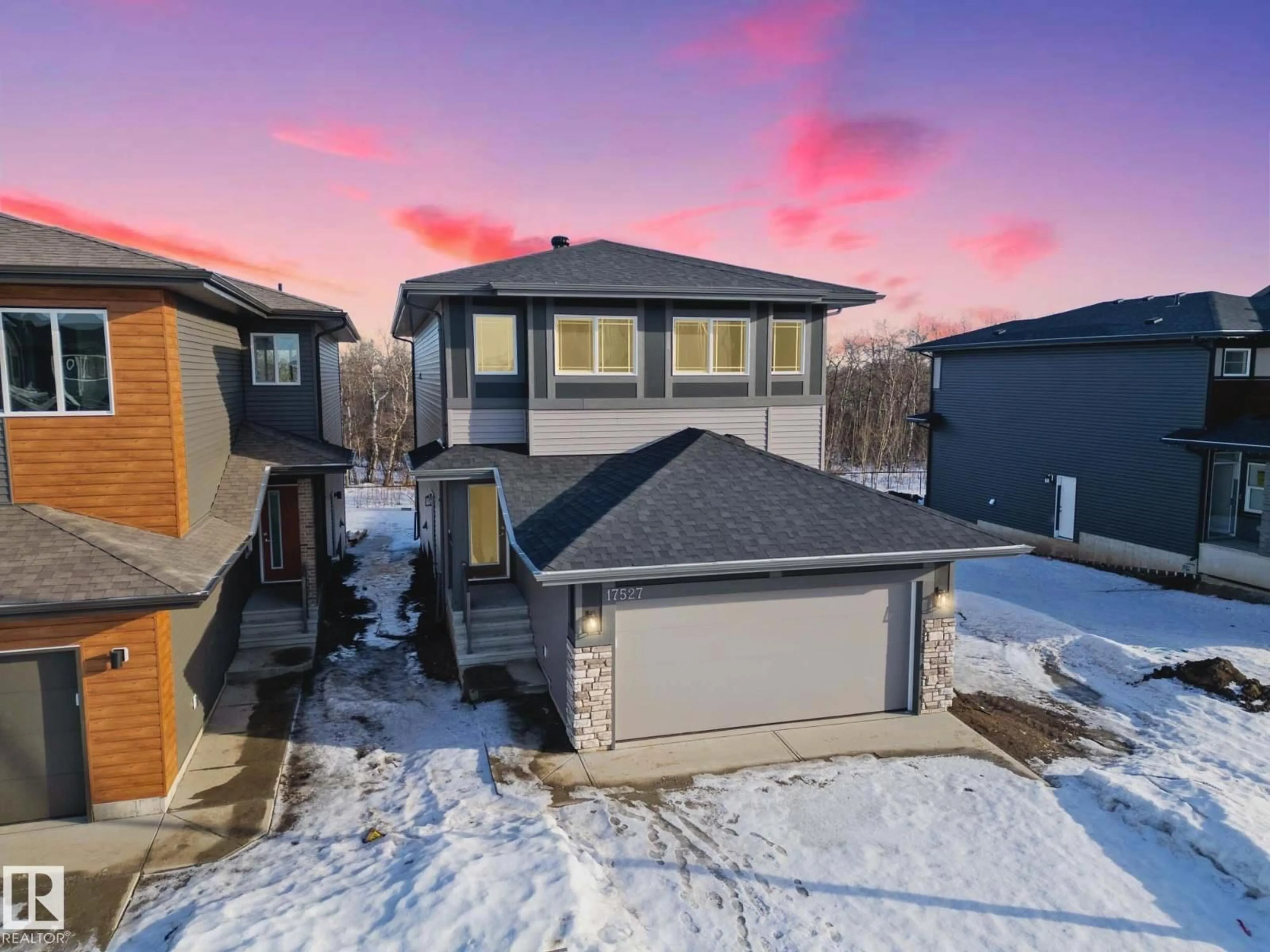 A pic from outside/outdoor area/front of a property/back of a property/a pic from drone, street for NE - 17527 7 ST, Edmonton Alberta T5Y4K3
