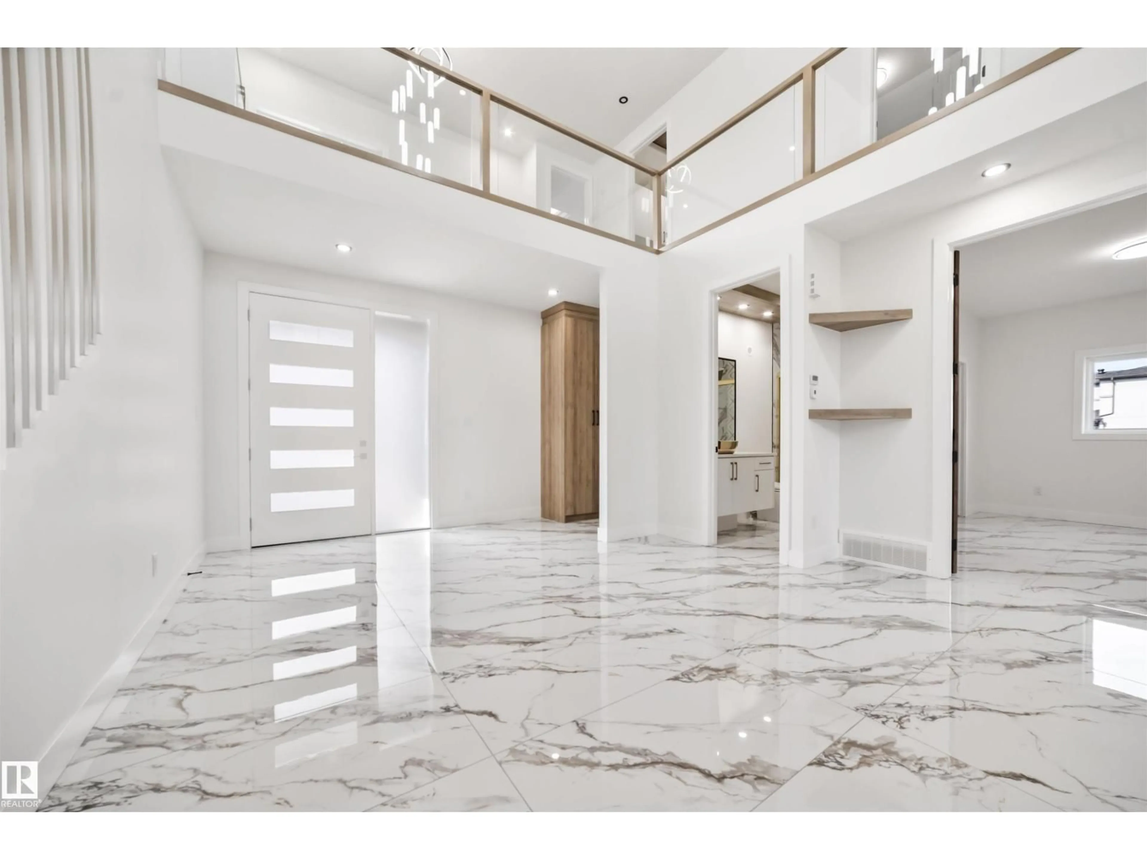 Indoor foyer for 6025 19 ST, Rural Leduc County Alberta T4X3C8