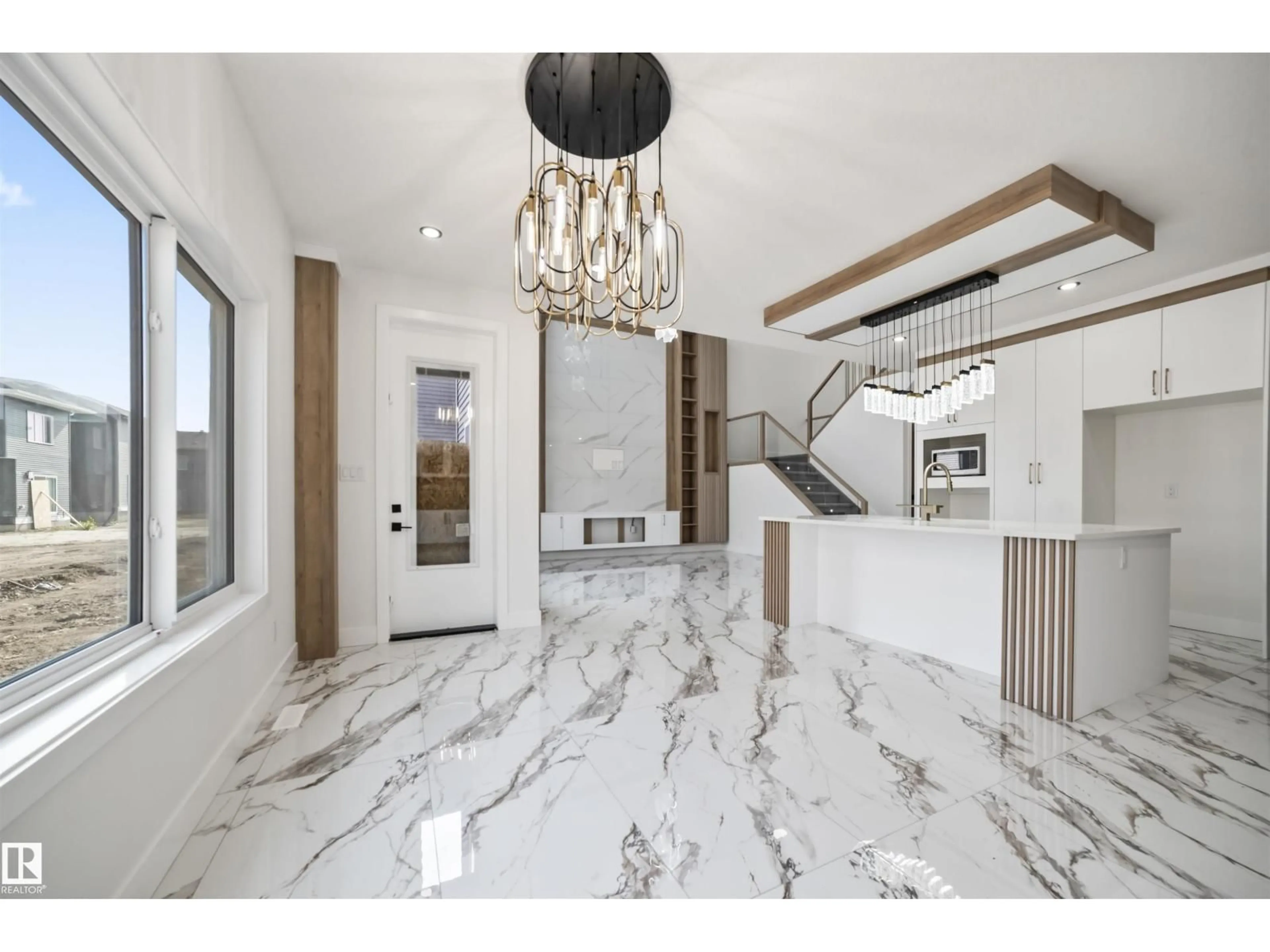 Indoor entryway for 6025 19 ST, Rural Leduc County Alberta T4X3C8