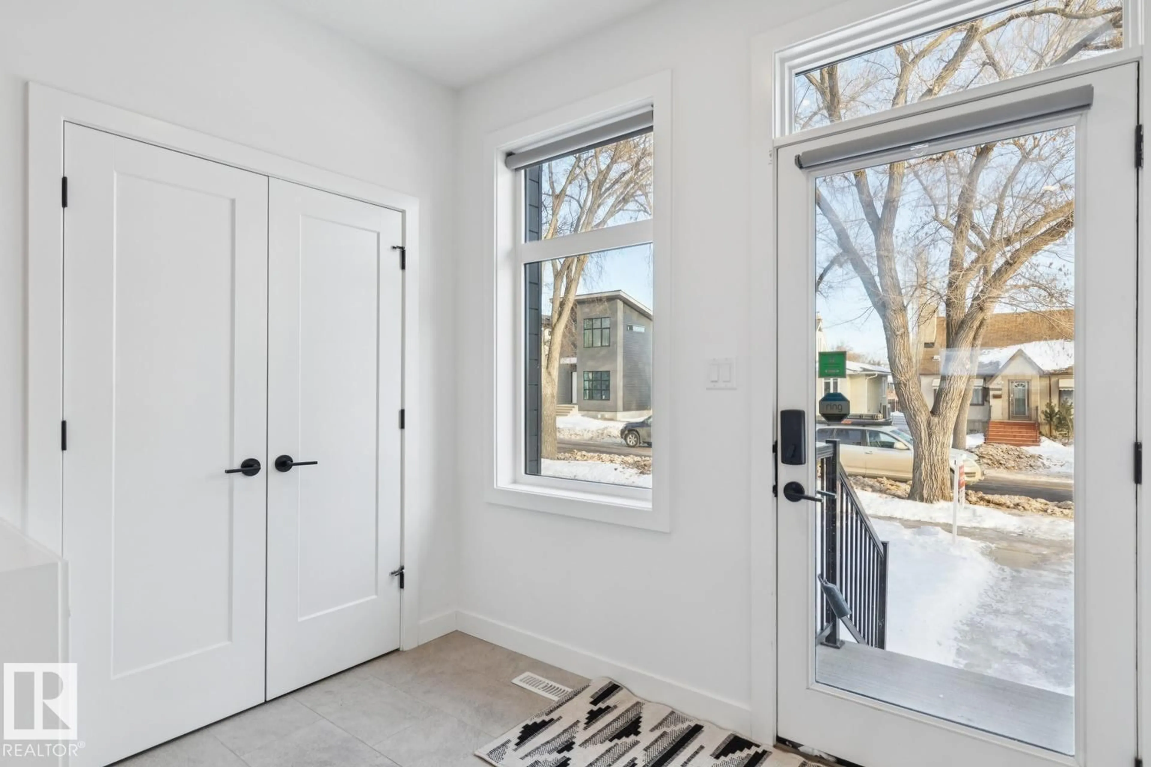 Indoor entryway for NW - 11016 132 ST, Edmonton Alberta T5M1E2
