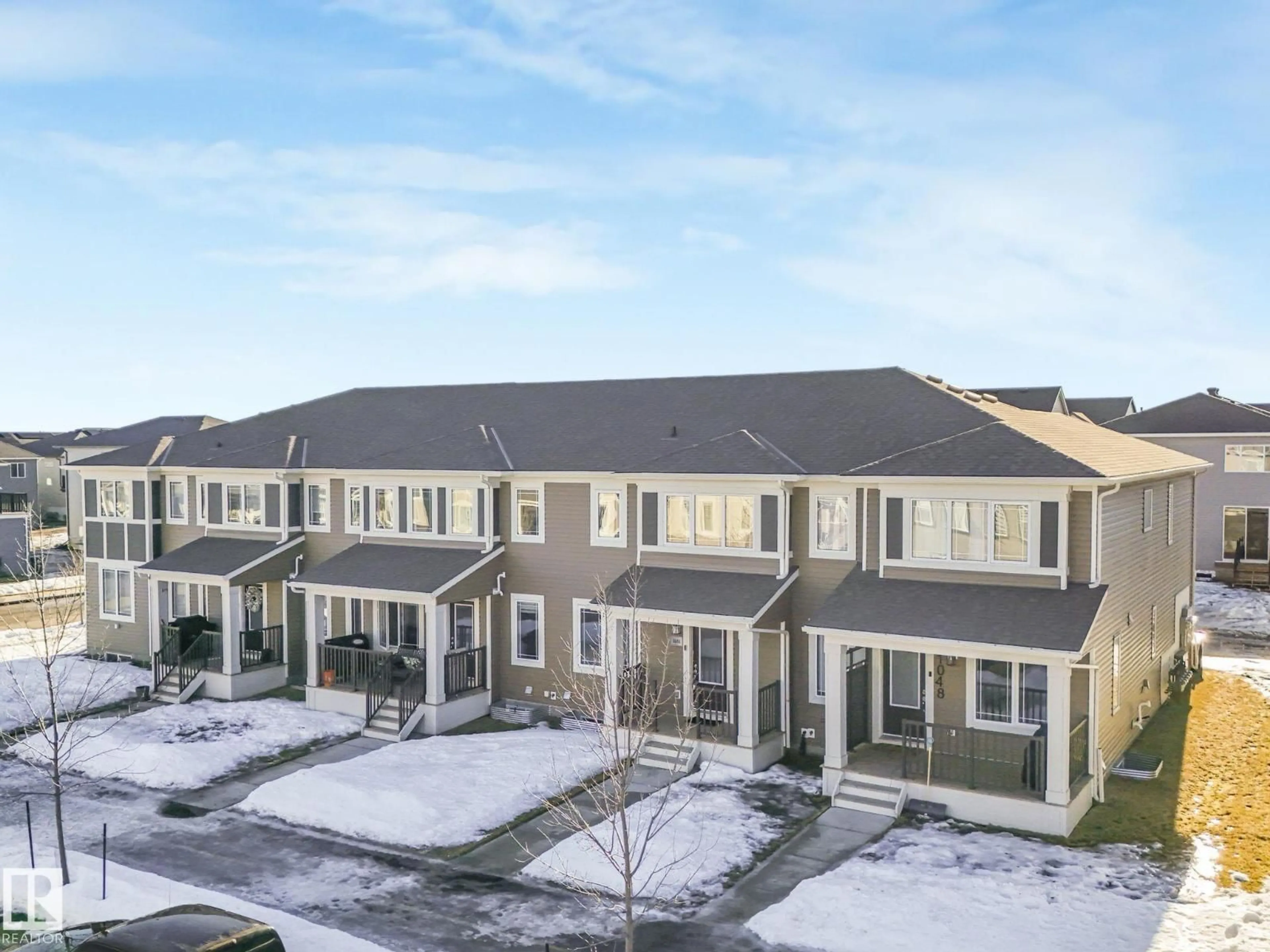 A pic from outside/outdoor area/front of a property/back of a property/a pic from drone, unknown for 1044 CRESTVIEW TC, Sherwood Park Alberta T8H3A3