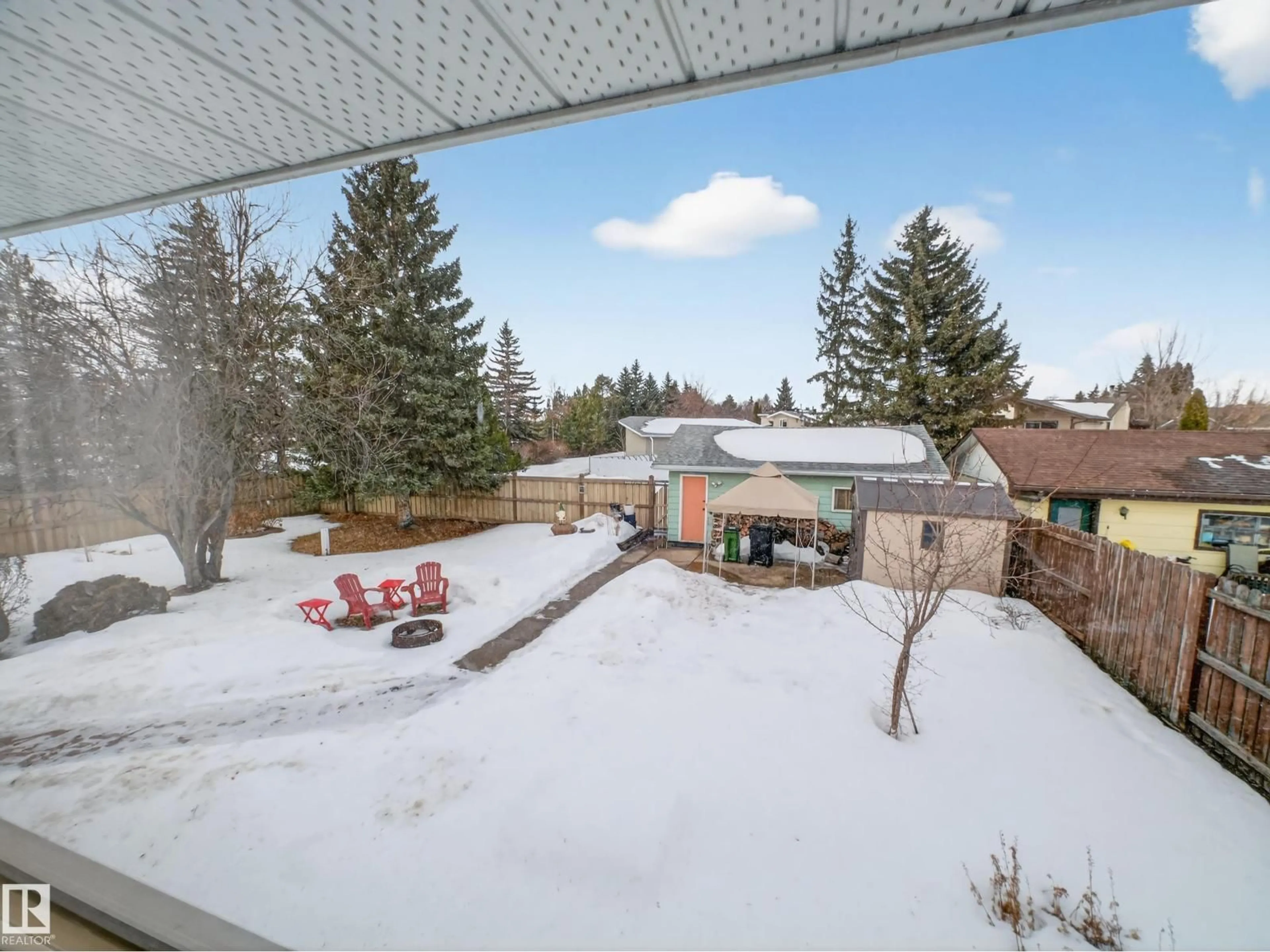 Patio, mountain view for 11008 40 AV, Edmonton Alberta T6J0P8