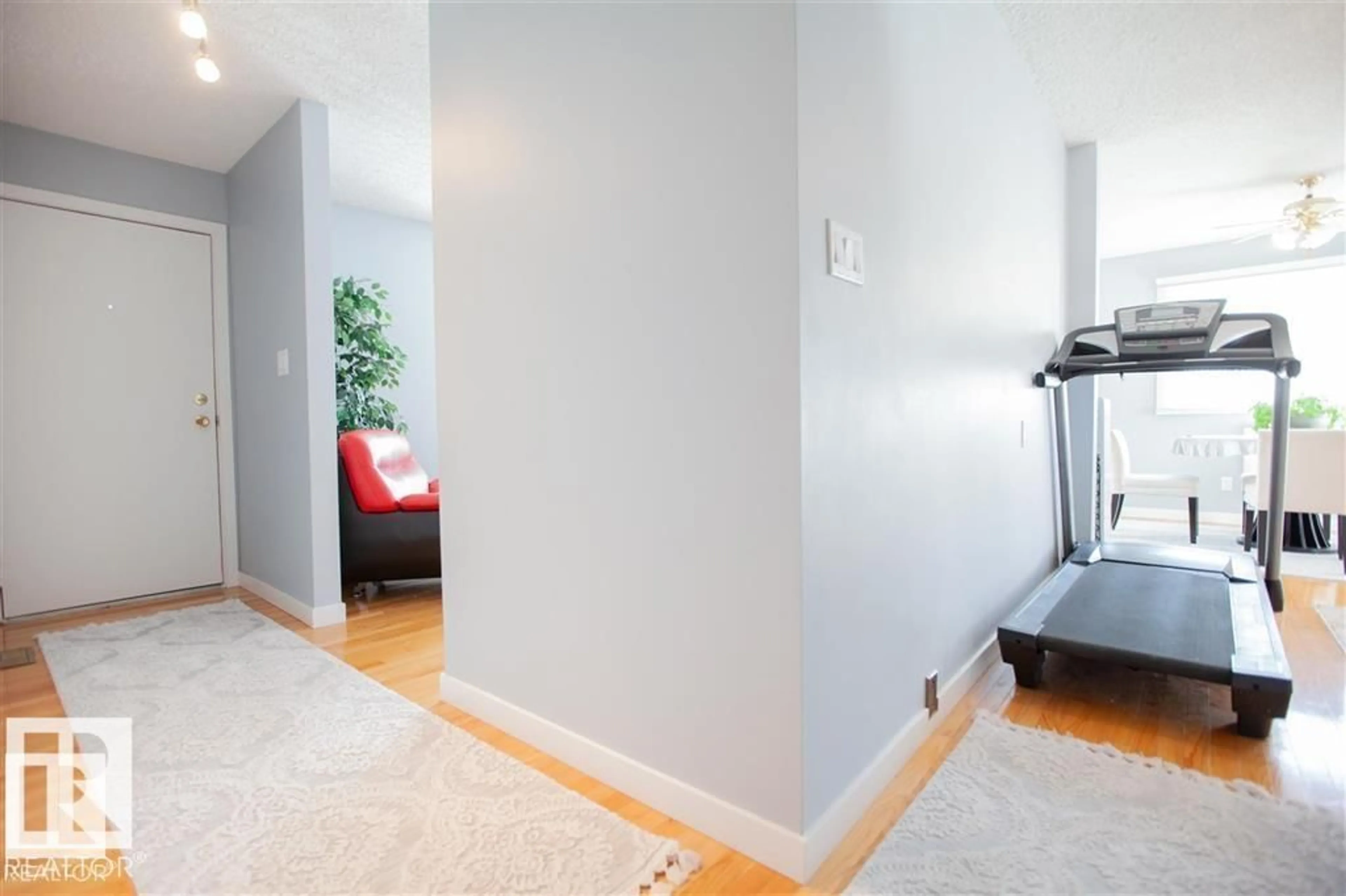 Unknown for 17208 106 ST, Edmonton Alberta T5X3G8